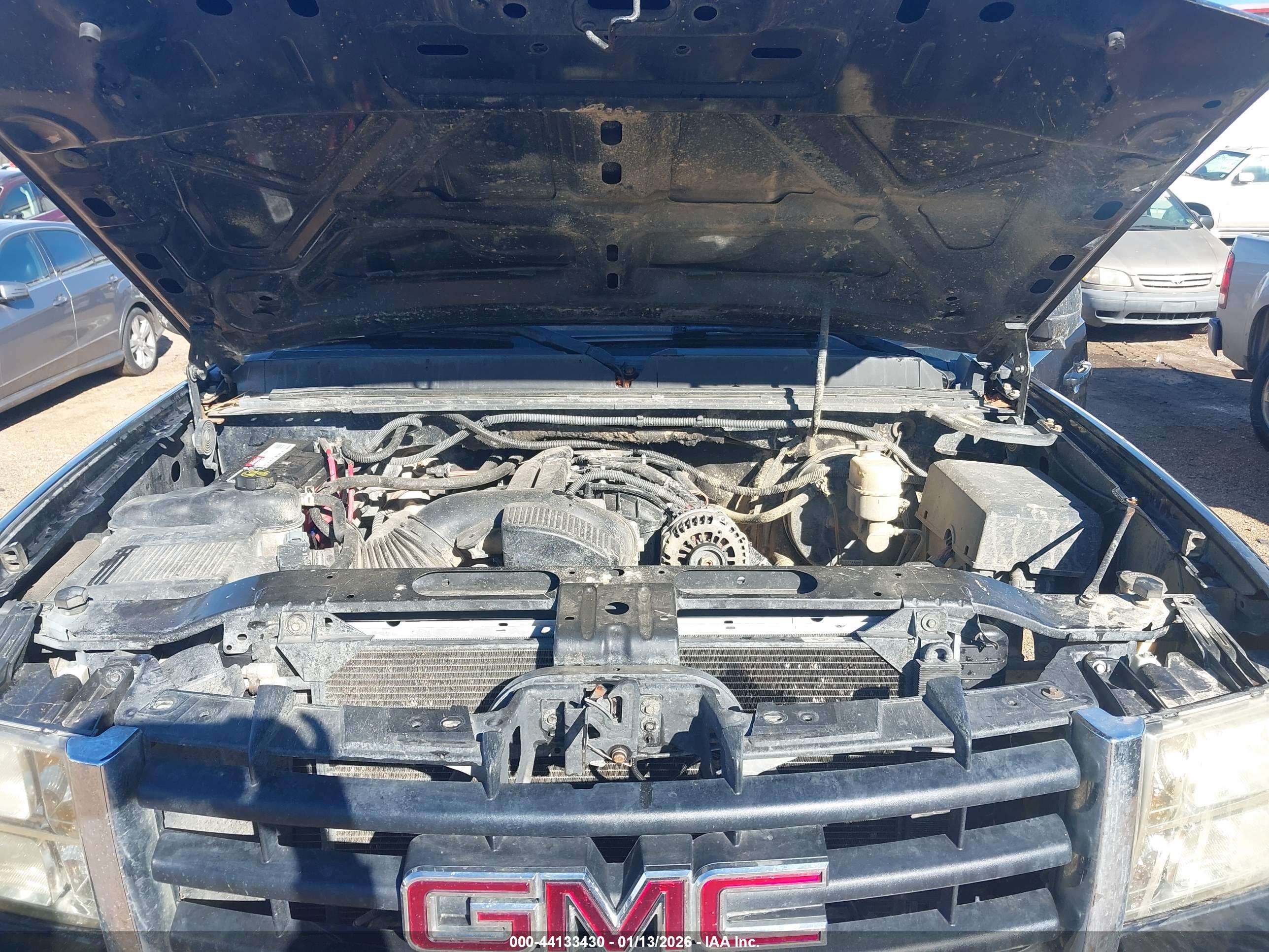 GMC SIERRA image 10
