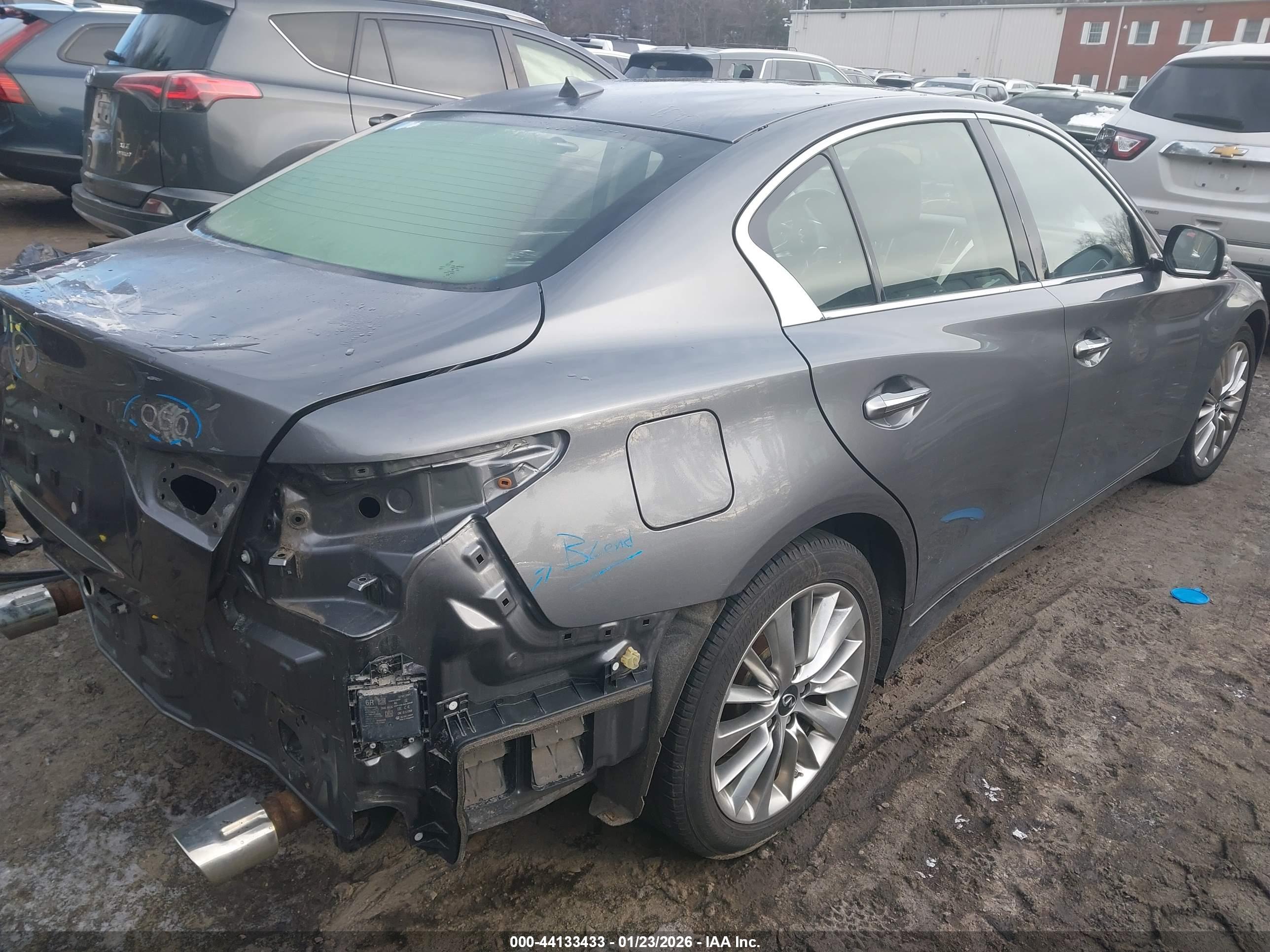 INFINITI Q50 image 4