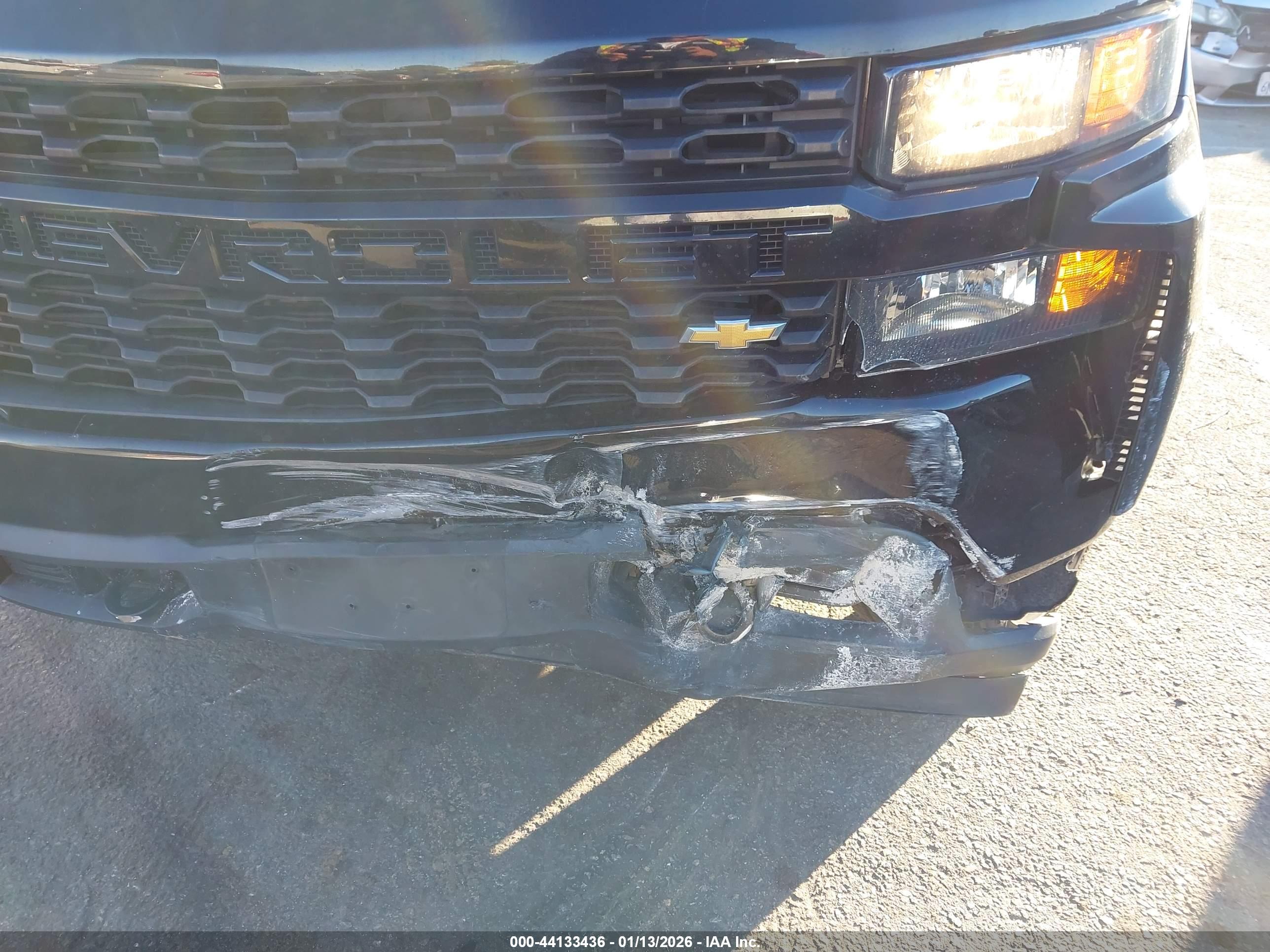 CHEVROLET SILVERADO image 6