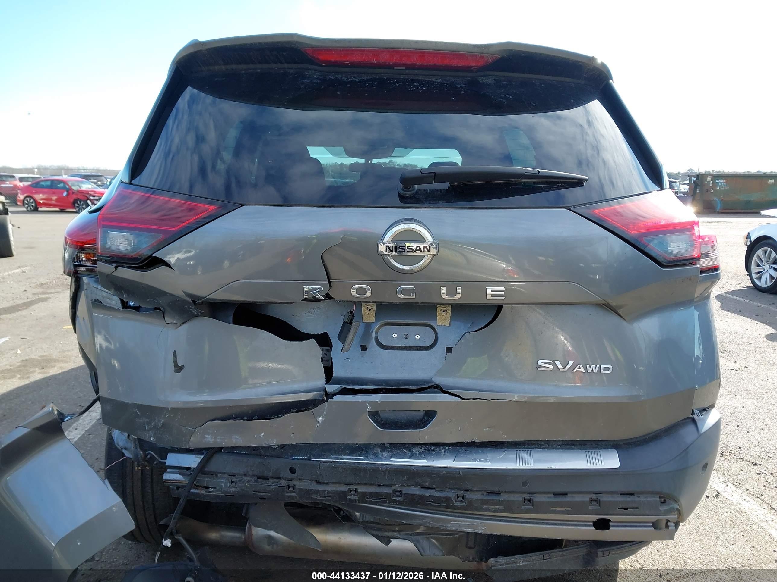 NISSAN ROGUE image 6