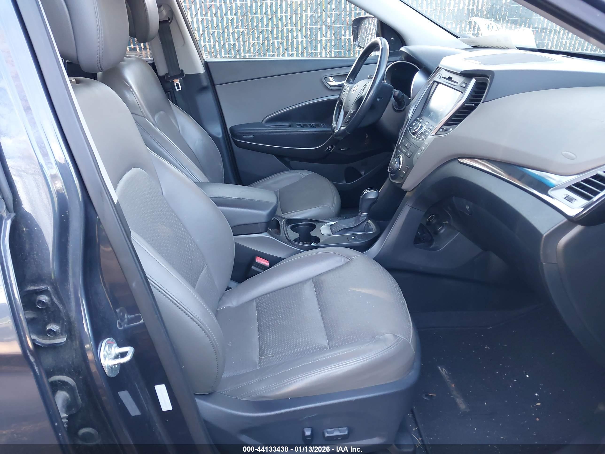 HYUNDAI SANTA image 5