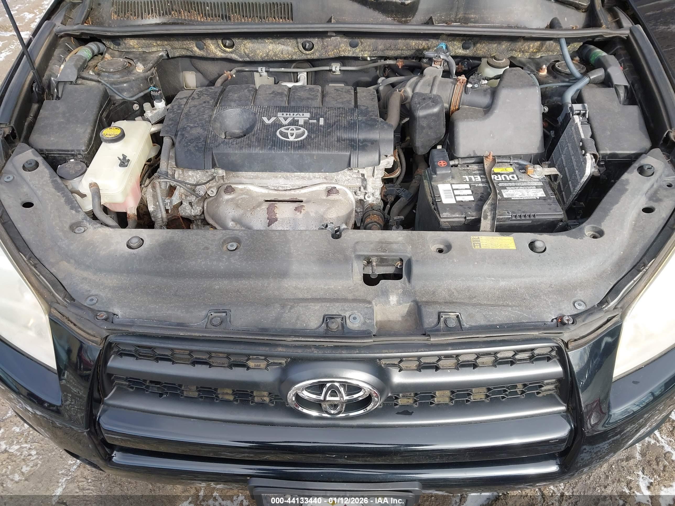 TOYOTA RAV4 image 10