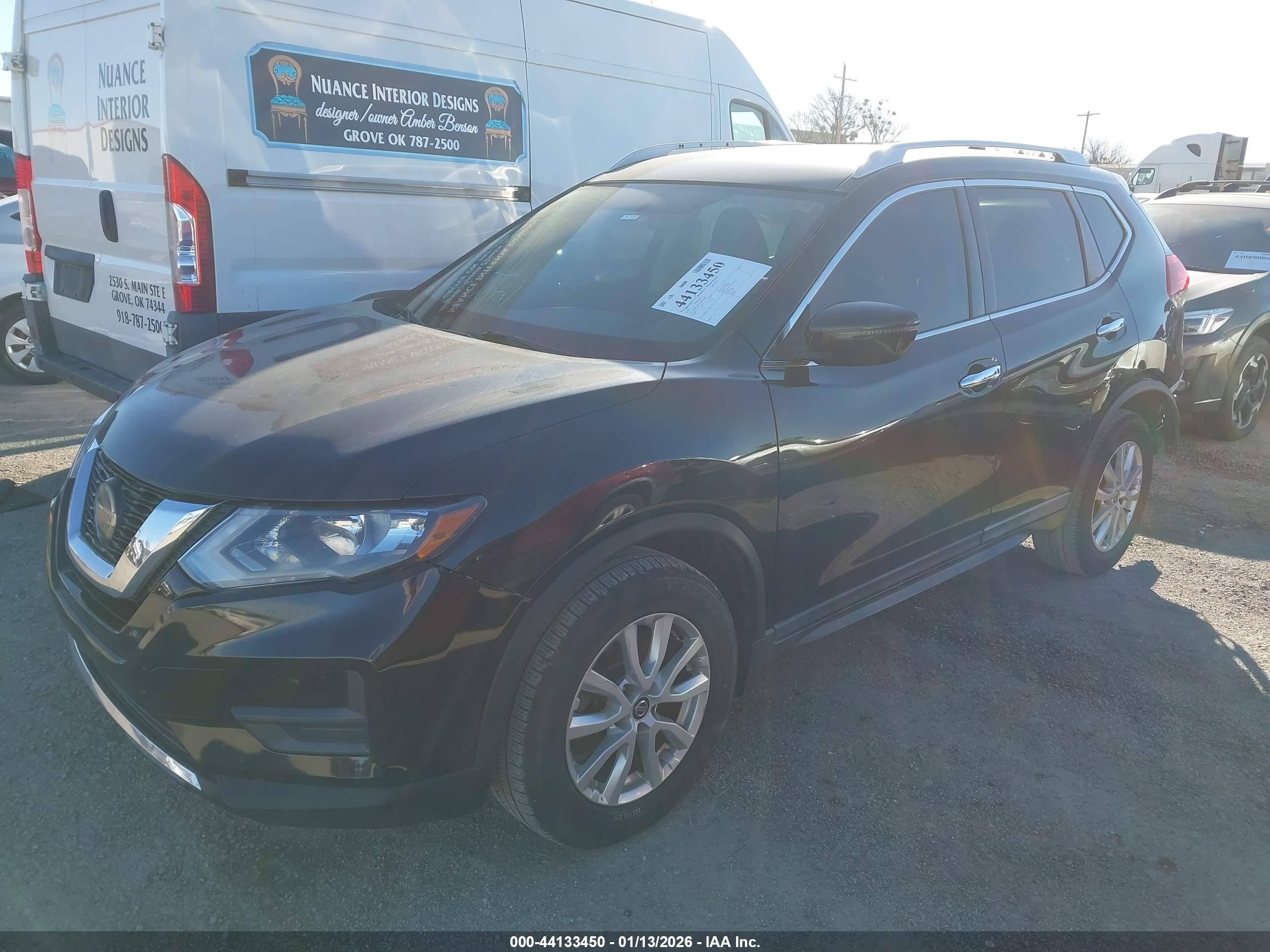 NISSAN ROGUE image 2