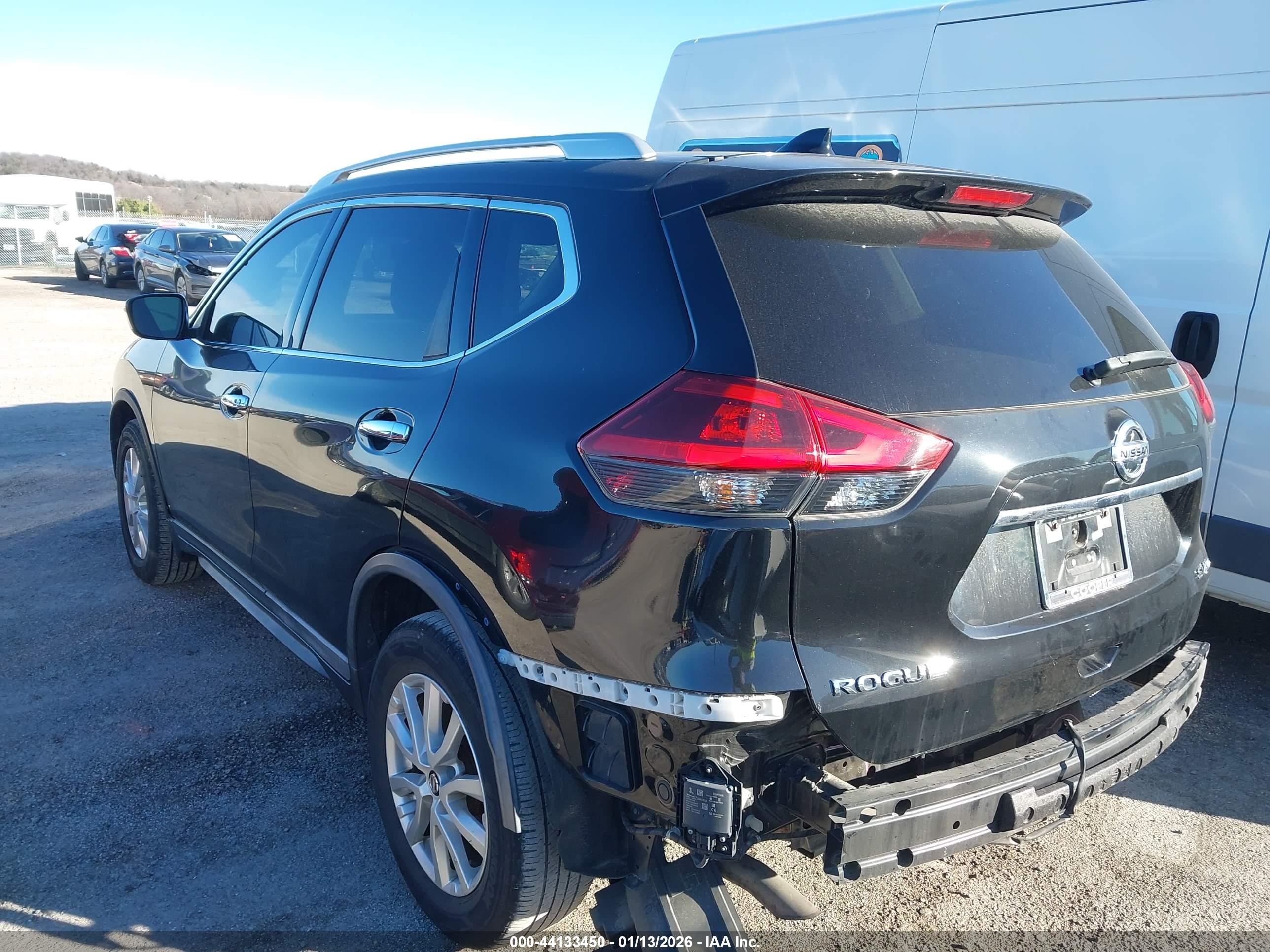 NISSAN ROGUE image 3