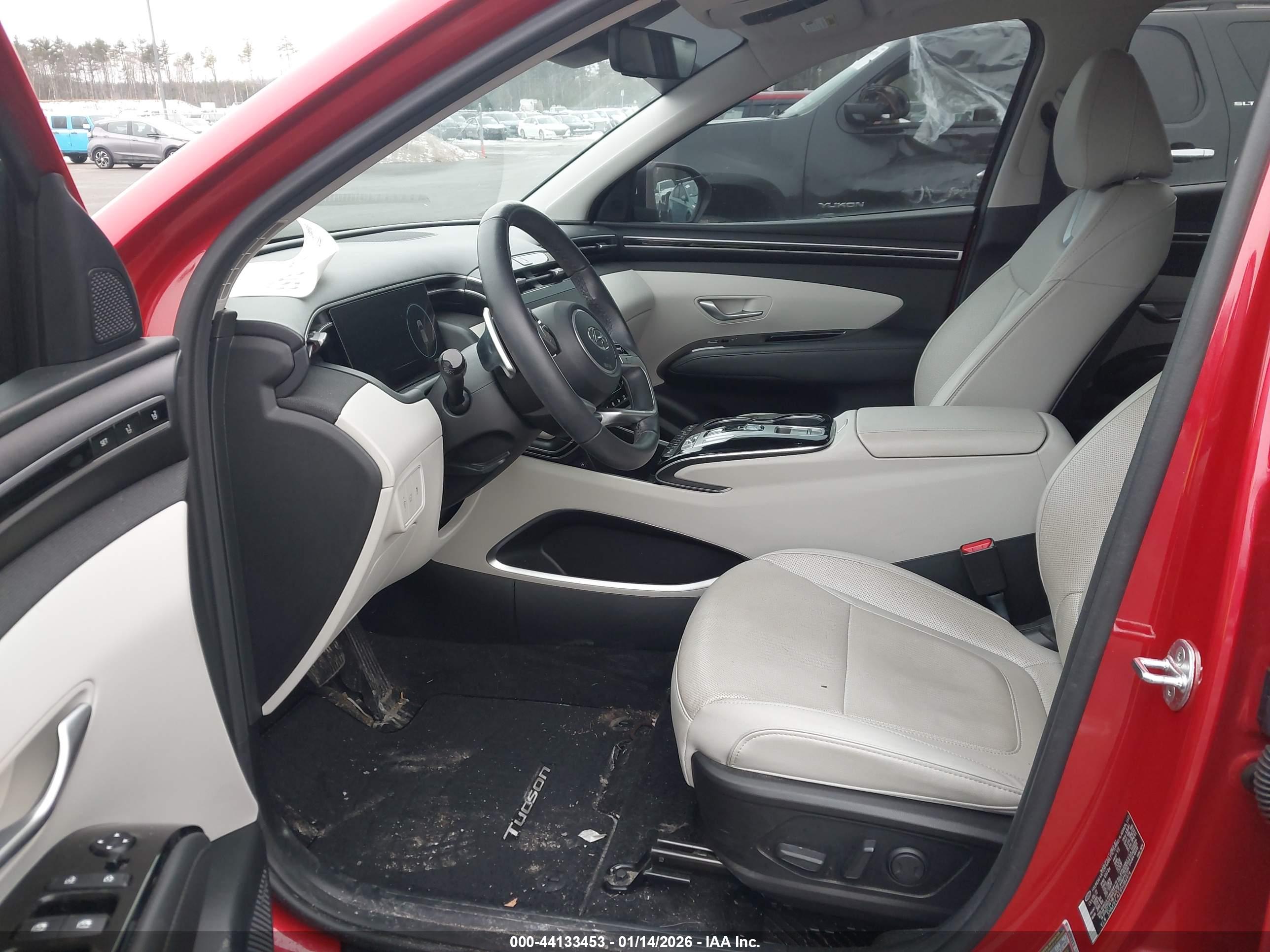 HYUNDAI TUCSON image 5