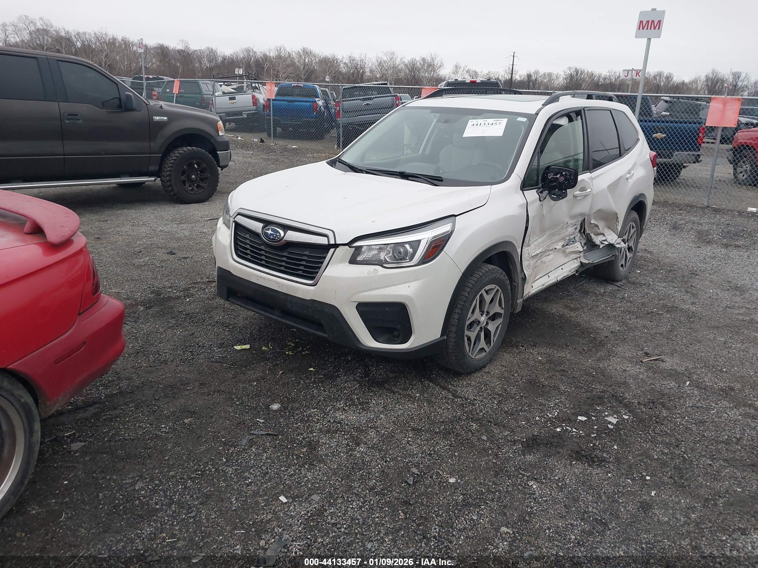 SUBARU FORESTER image 2