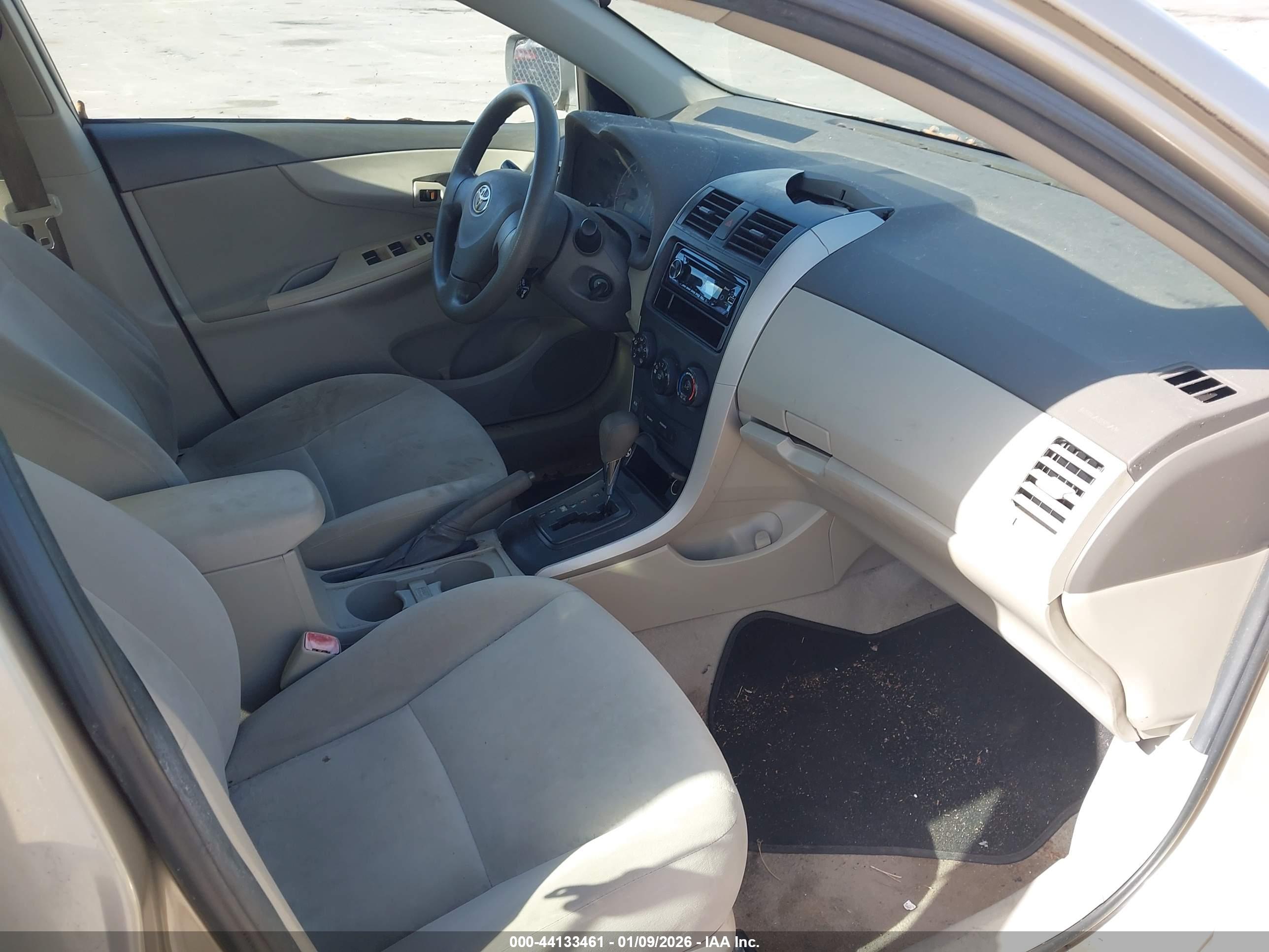 TOYOTA COROLLA image 5