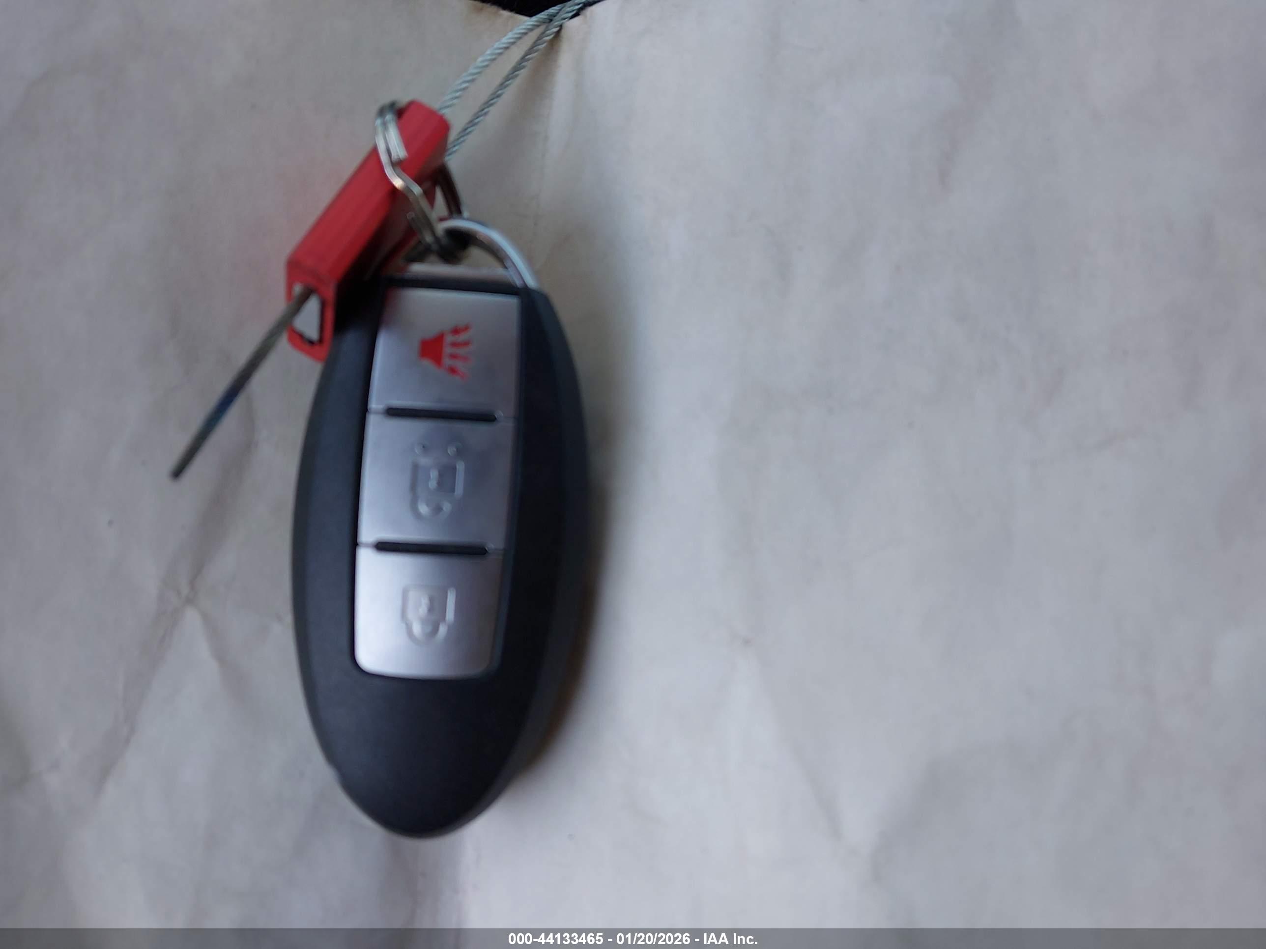 NISSAN ROGUE image 11