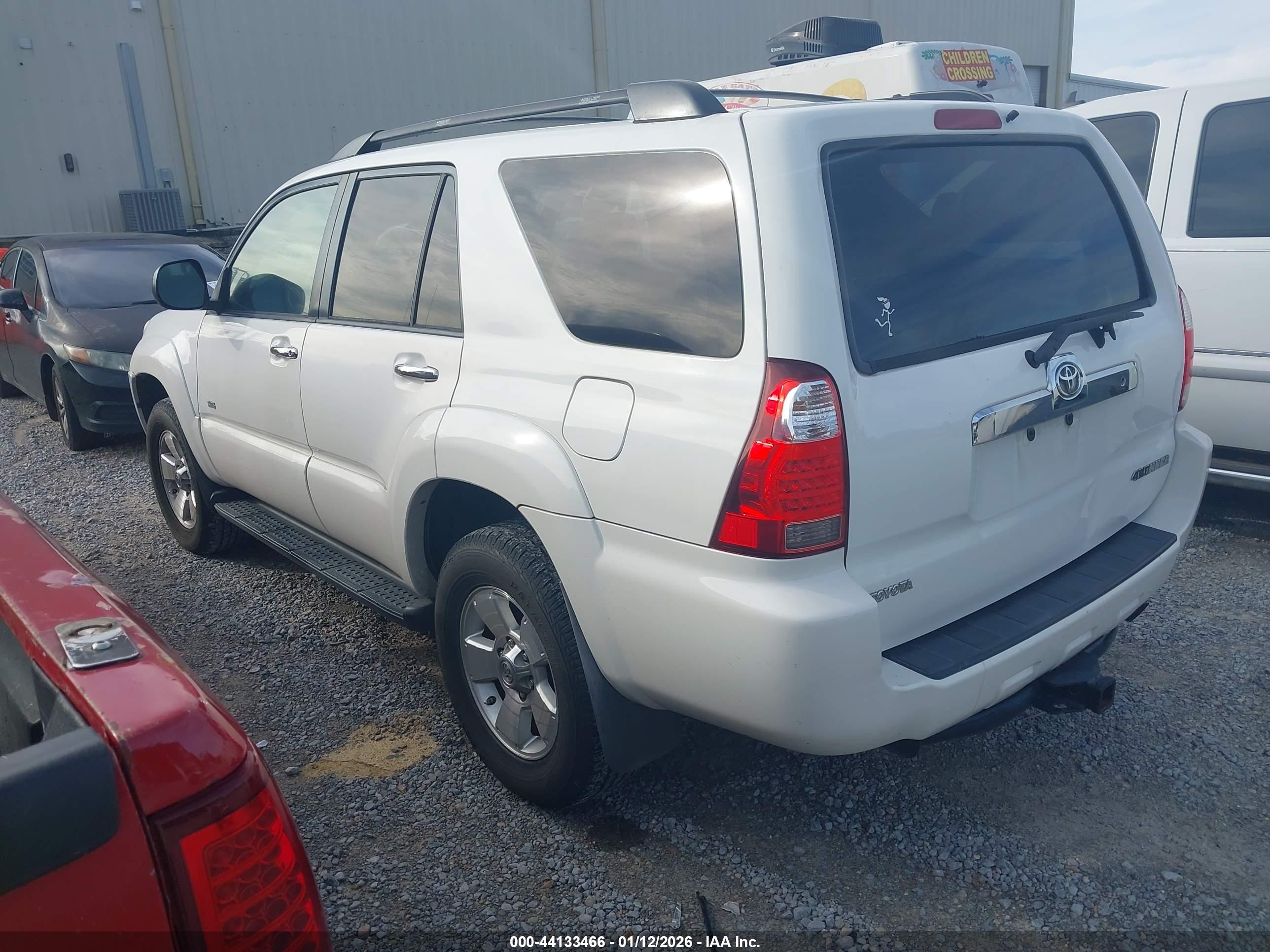 TOYOTA 4RUNNER image 3