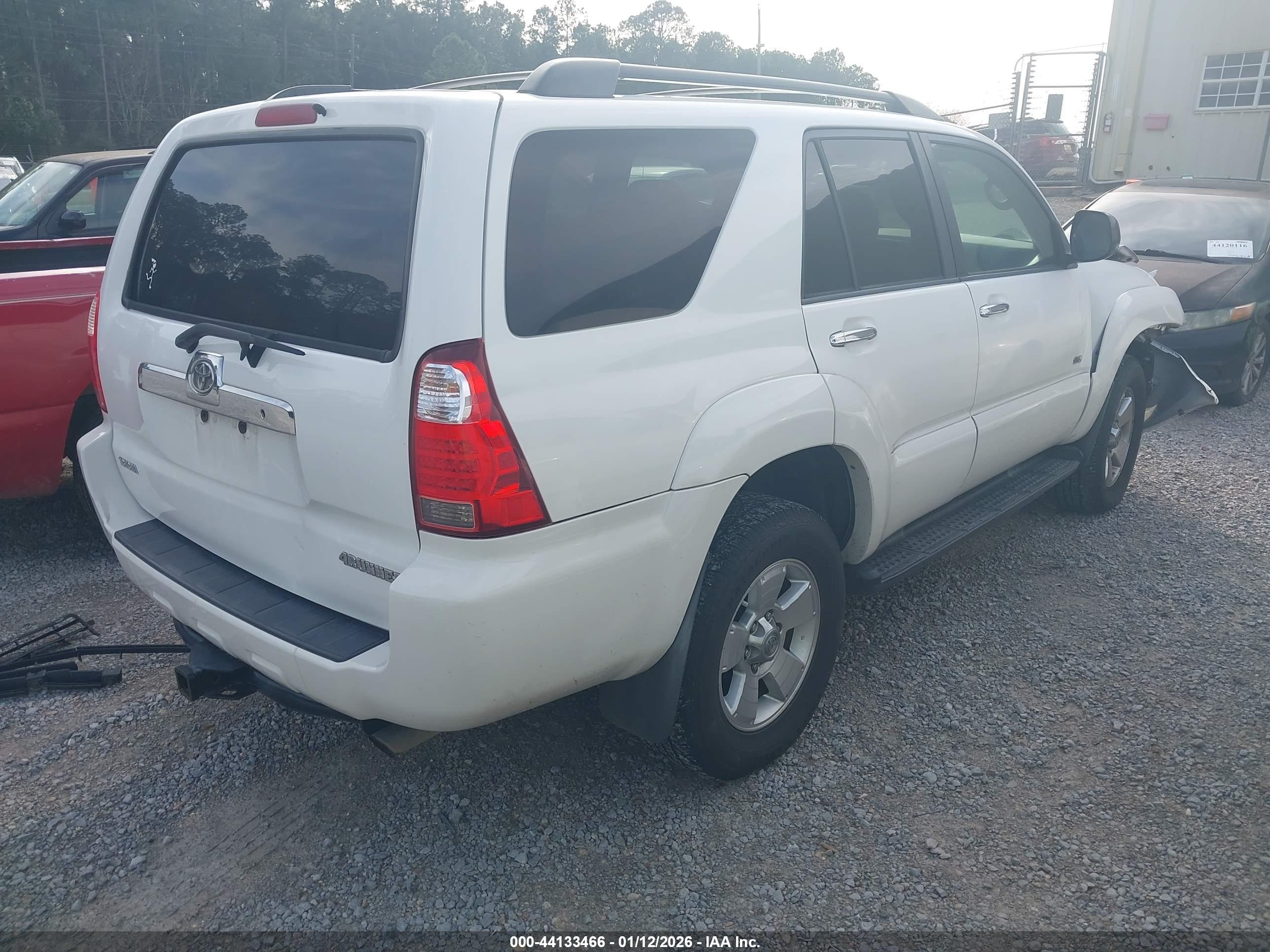 TOYOTA 4RUNNER image 4
