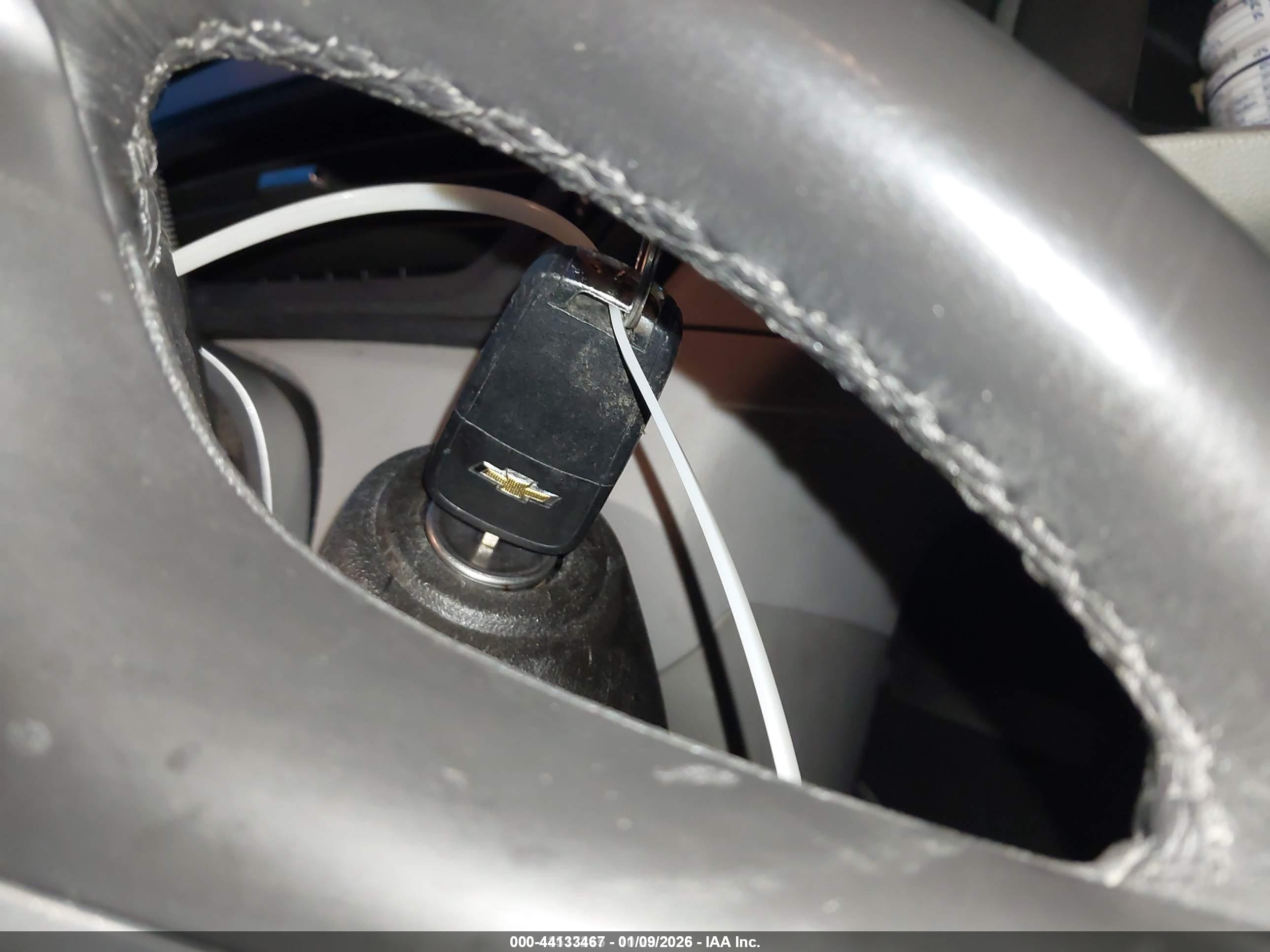 CHEVROLET EQUINOX image 11