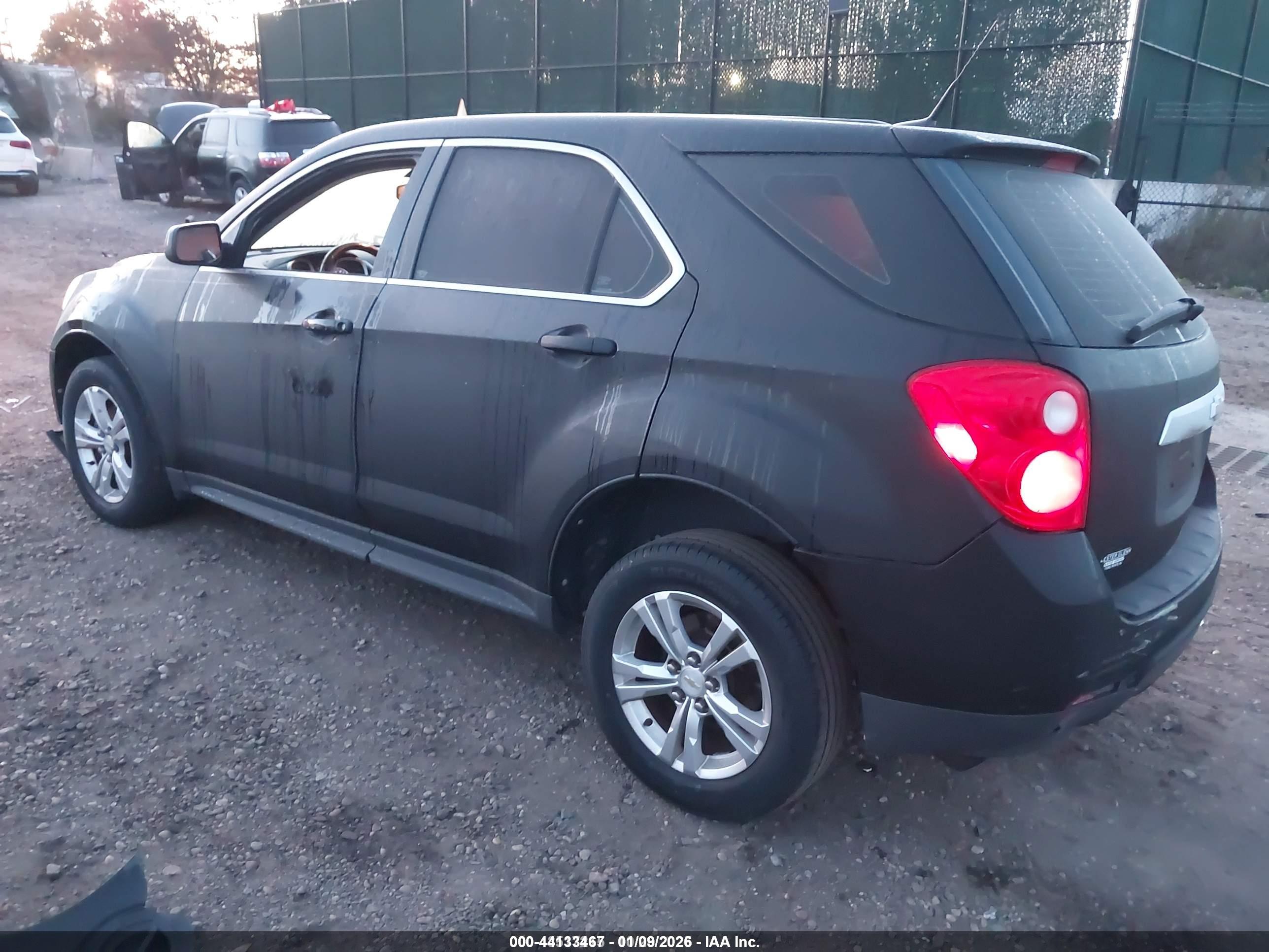 CHEVROLET EQUINOX image 3