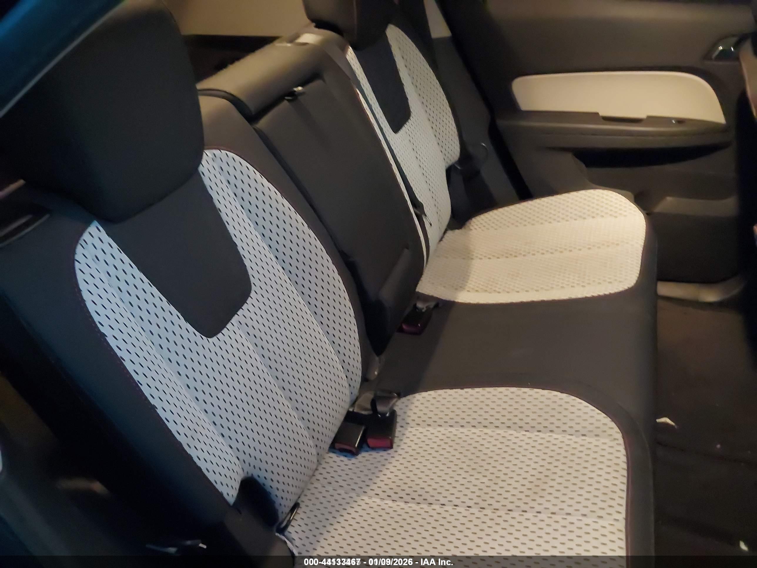 CHEVROLET EQUINOX image 8