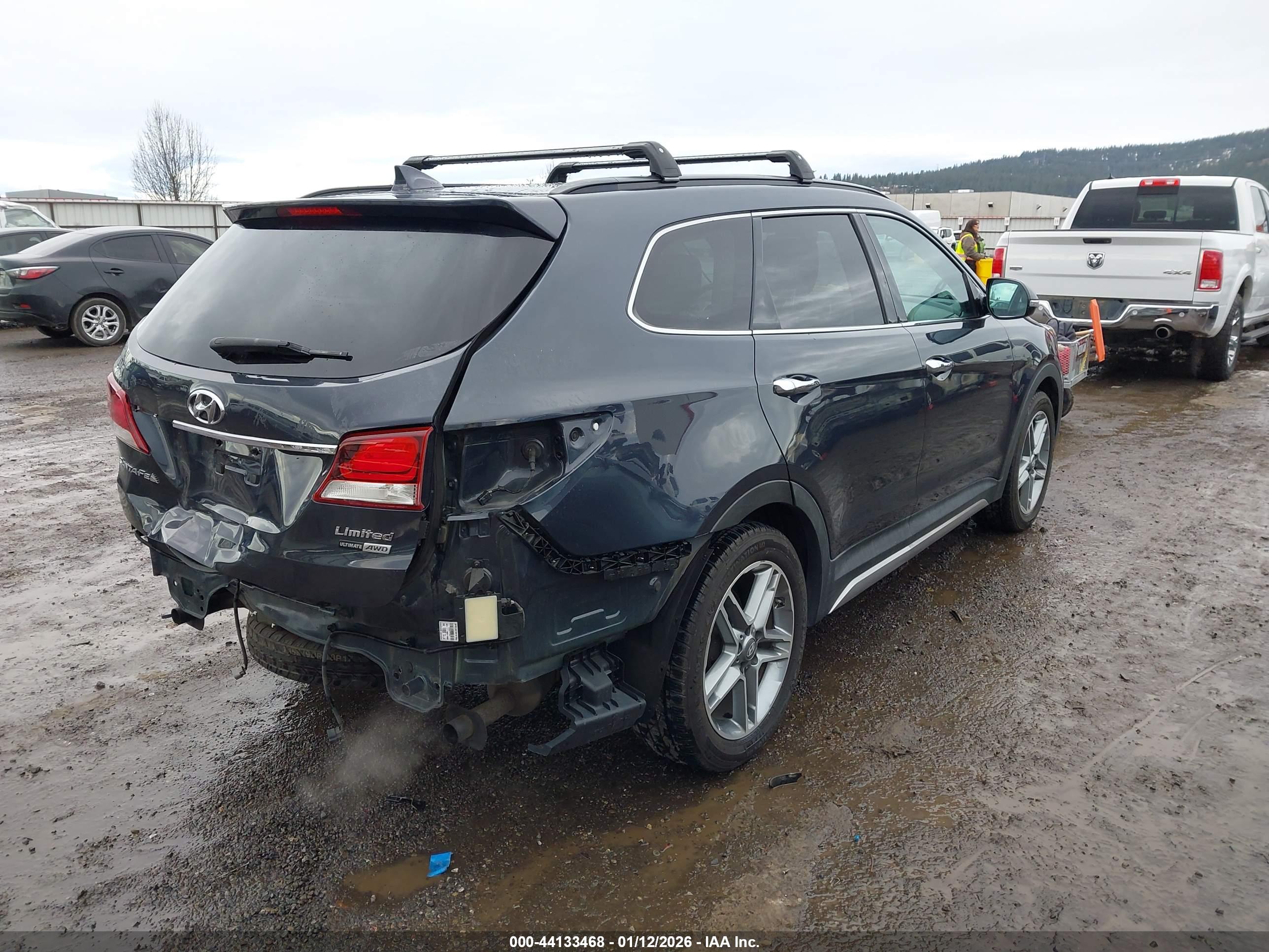 HYUNDAI SANTA image 4