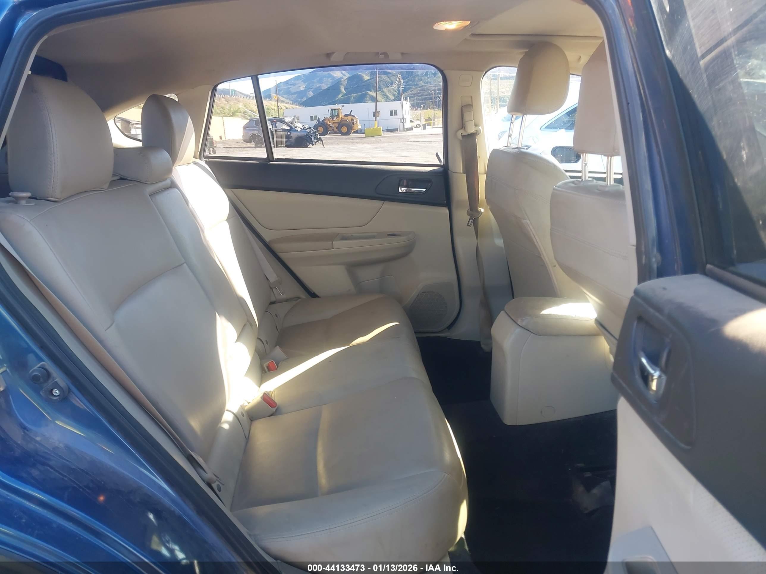 SUBARU XV image 8