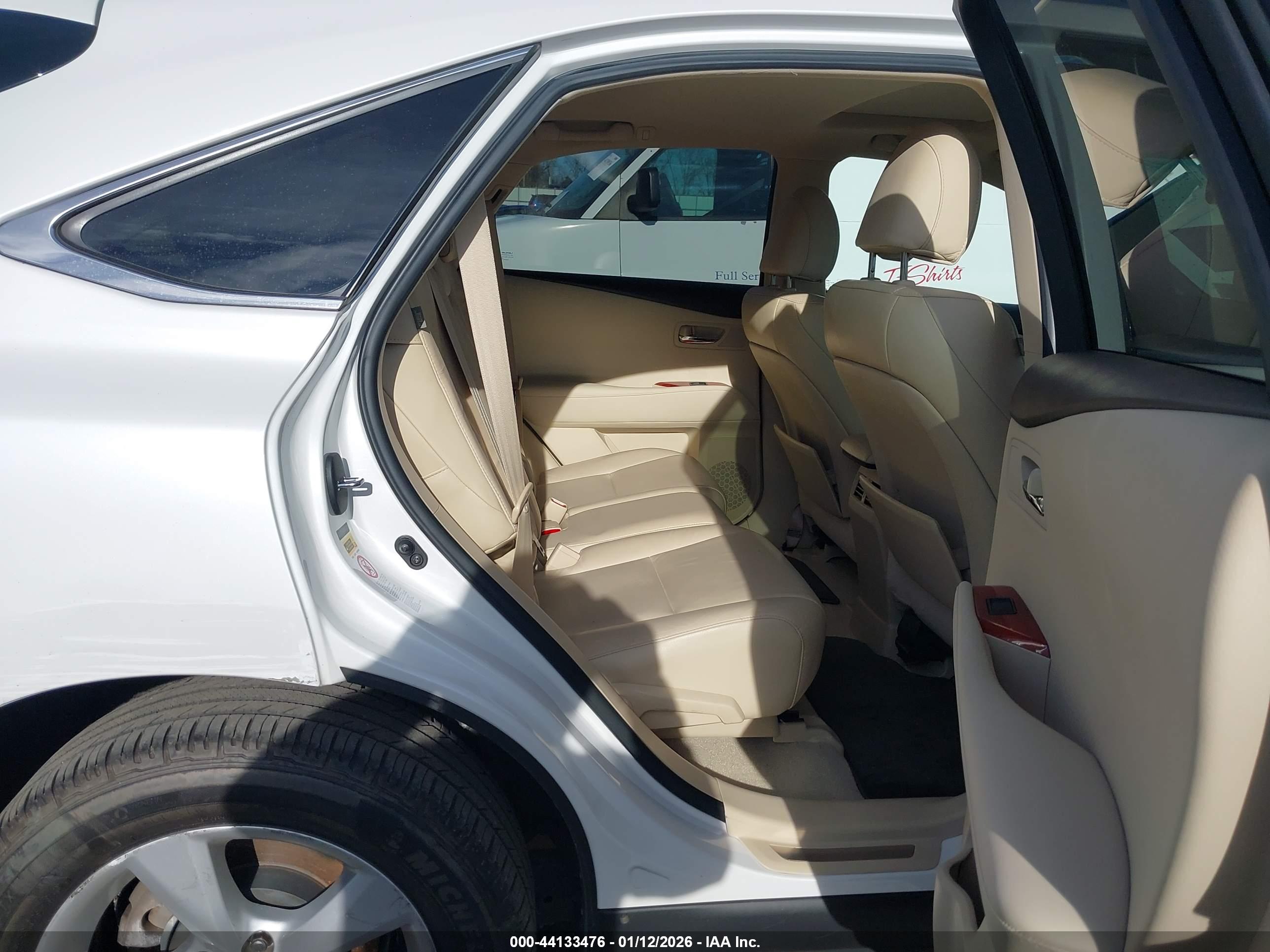 LEXUS RX image 8