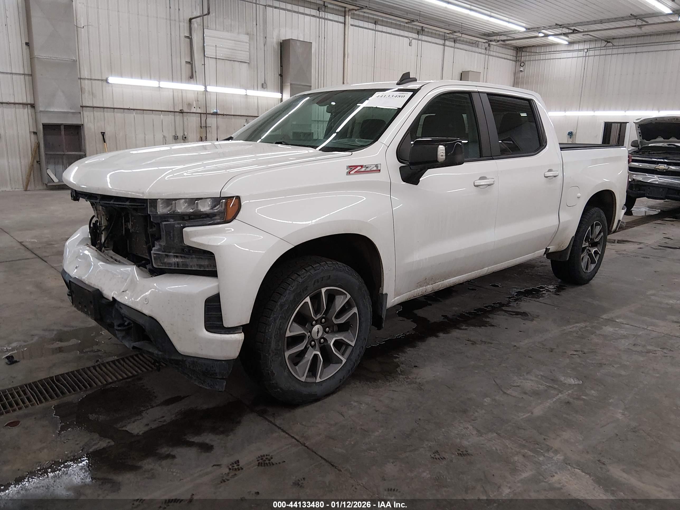 CHEVROLET SILVERADO image 2