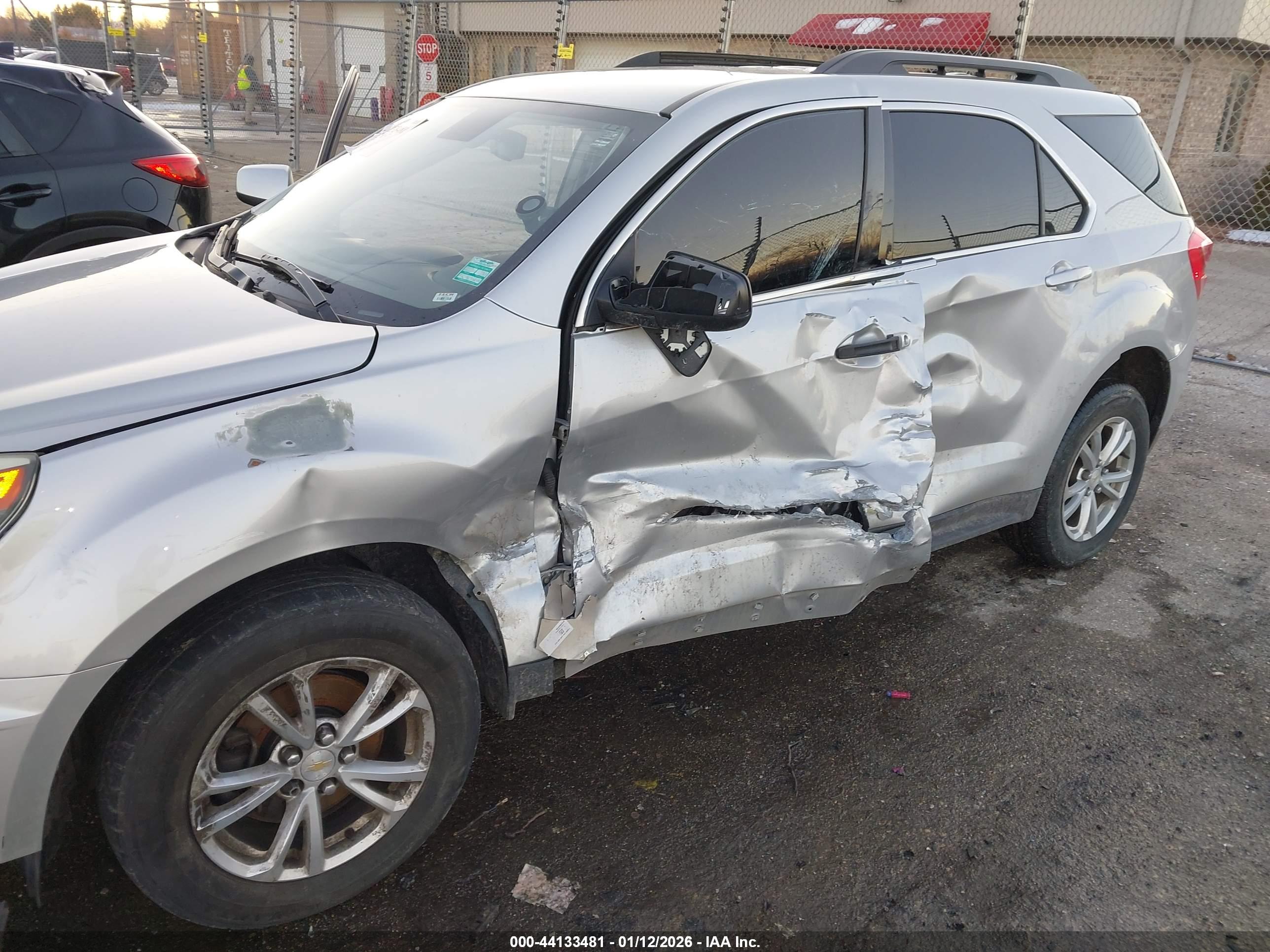 CHEVROLET EQUINOX image 6