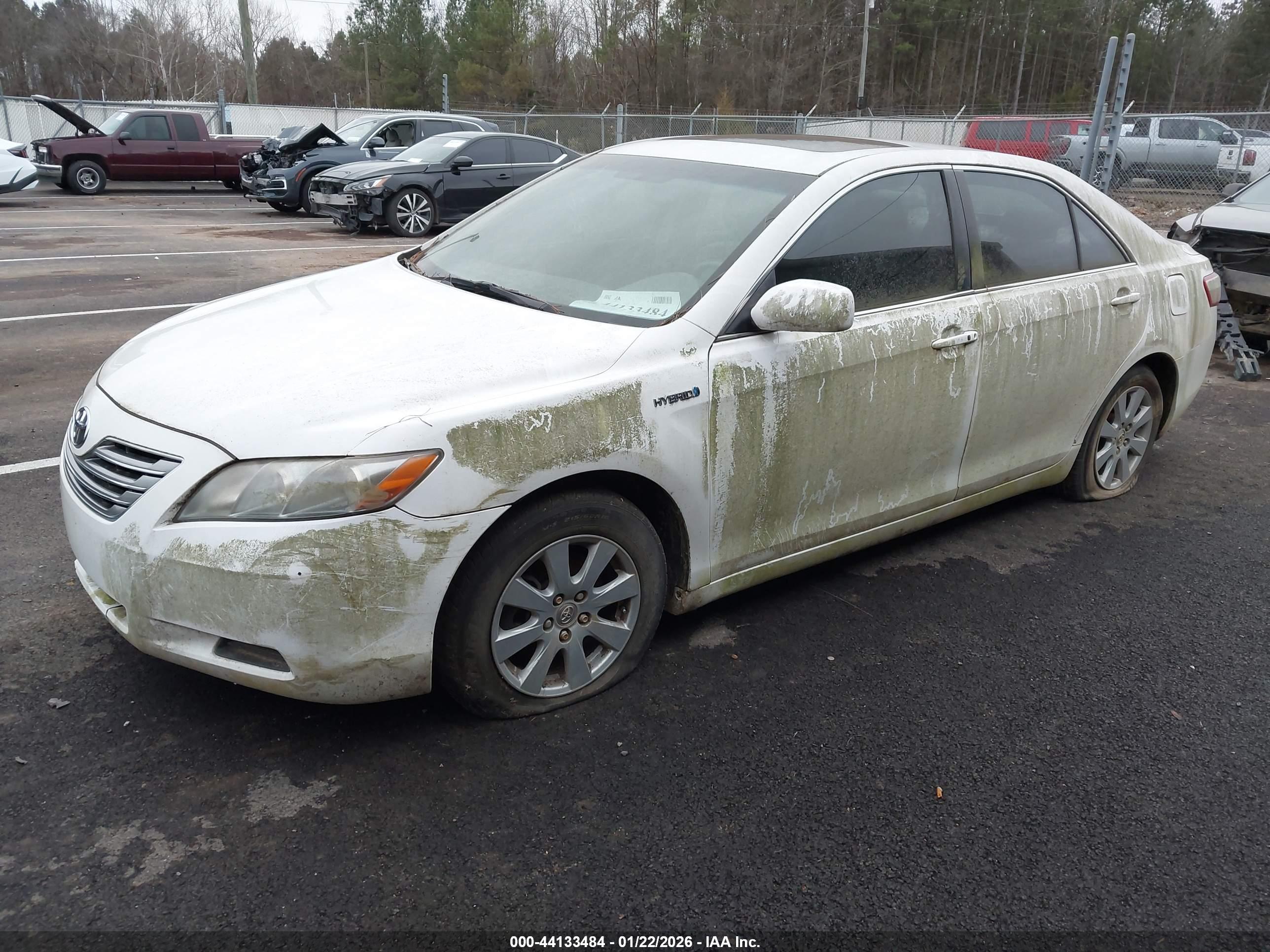 TOYOTA CAMRY image 2