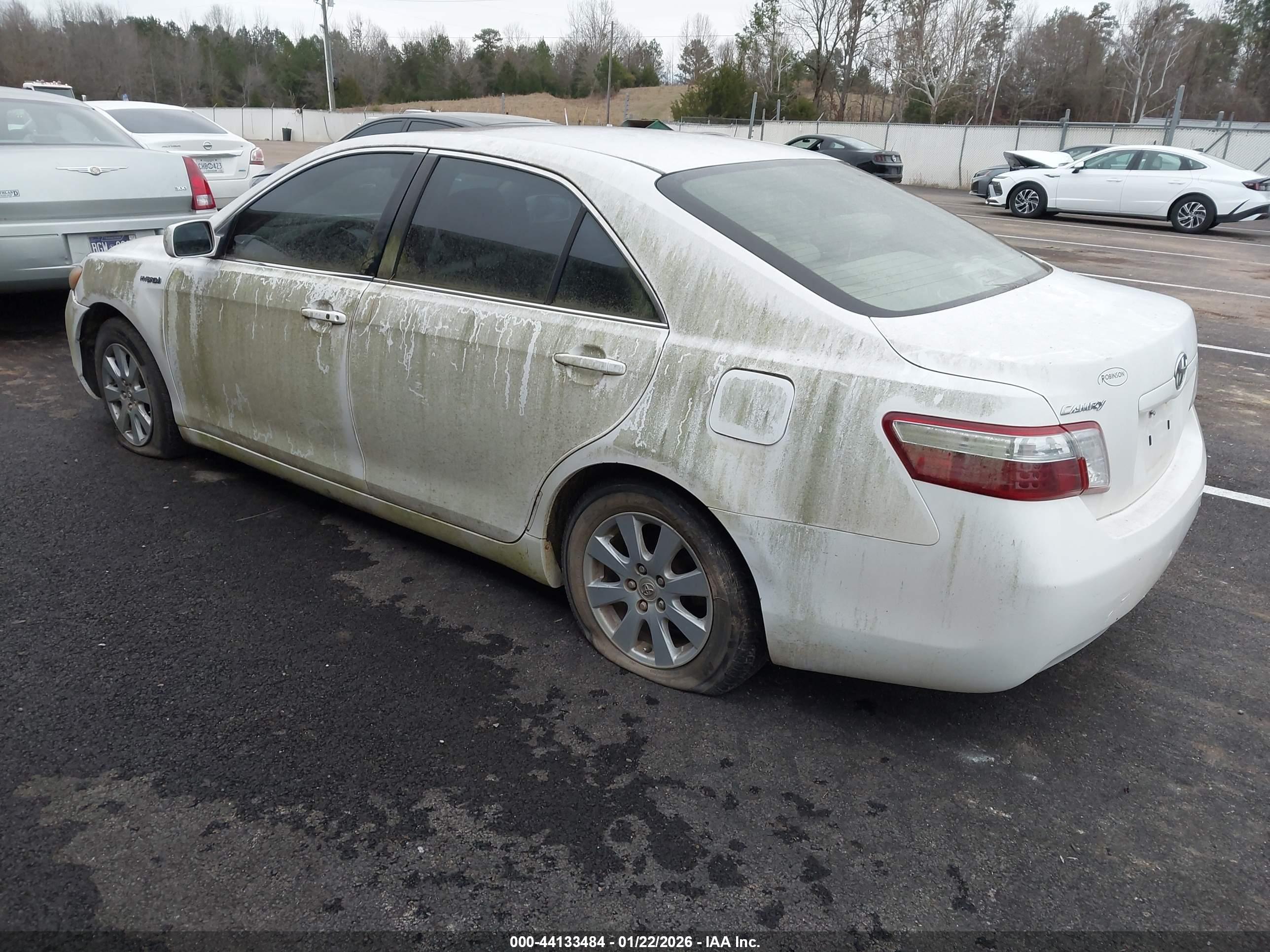TOYOTA CAMRY image 3
