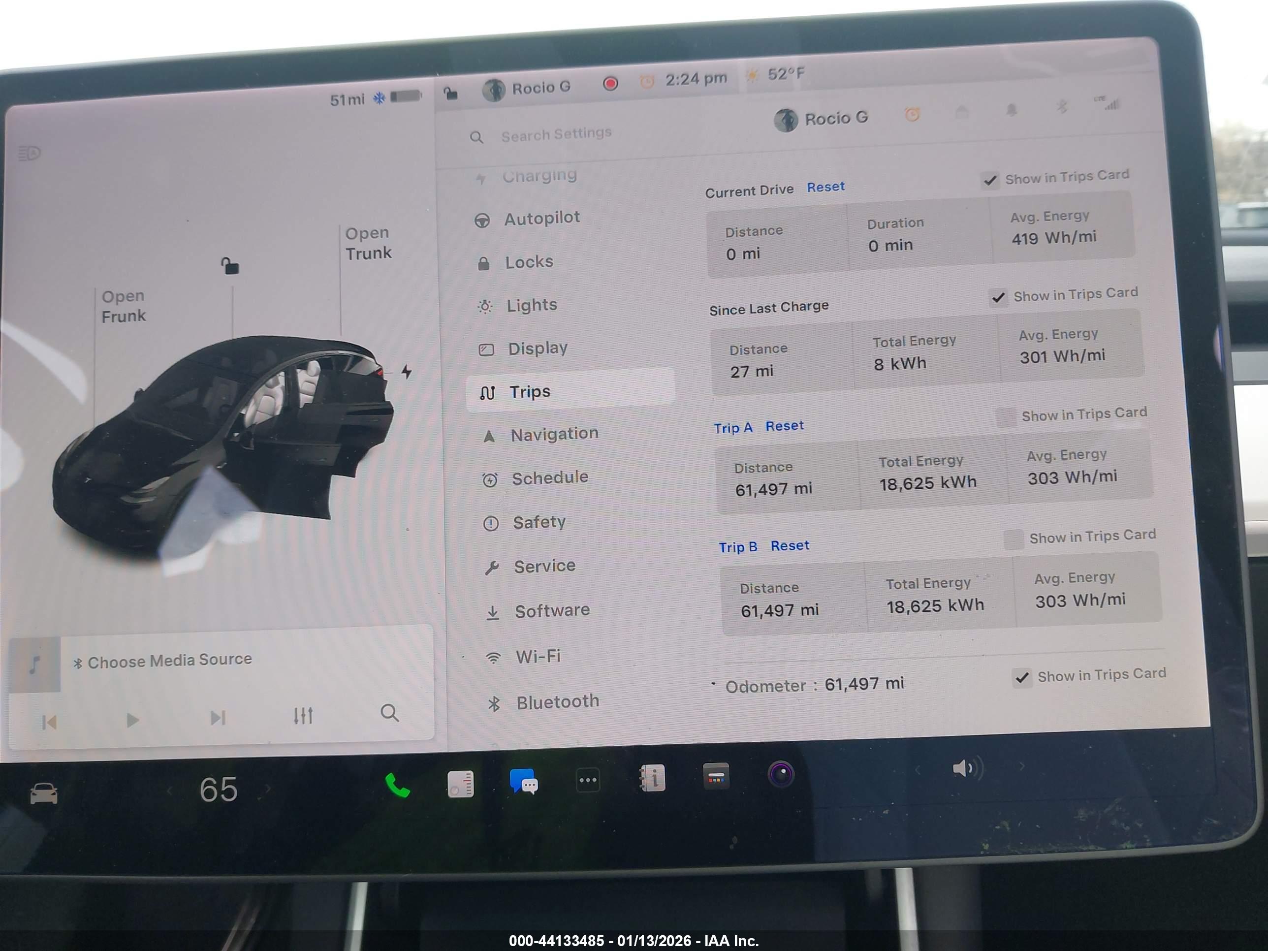 TESLA MODEL image 7