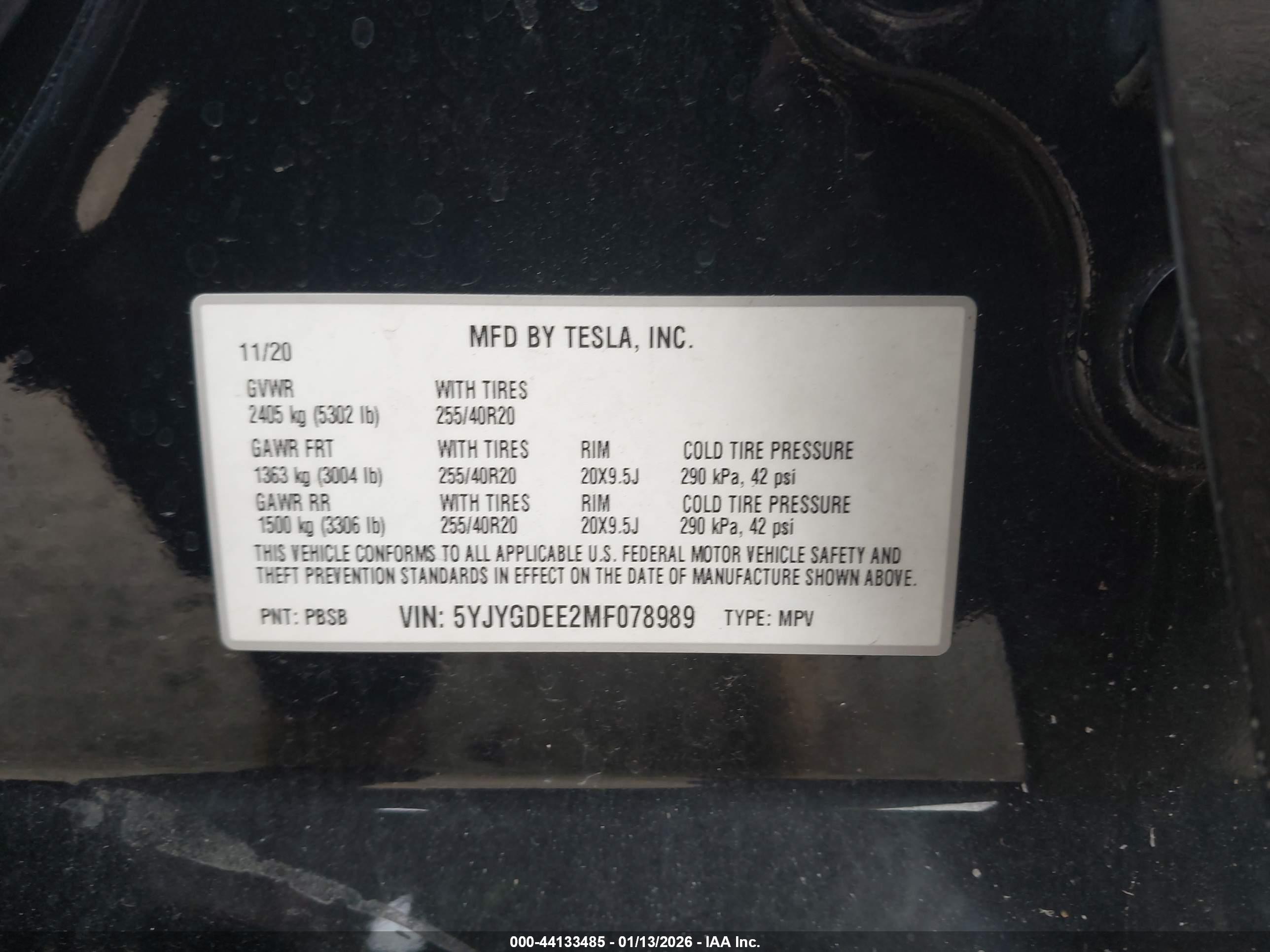 TESLA MODEL image 9
