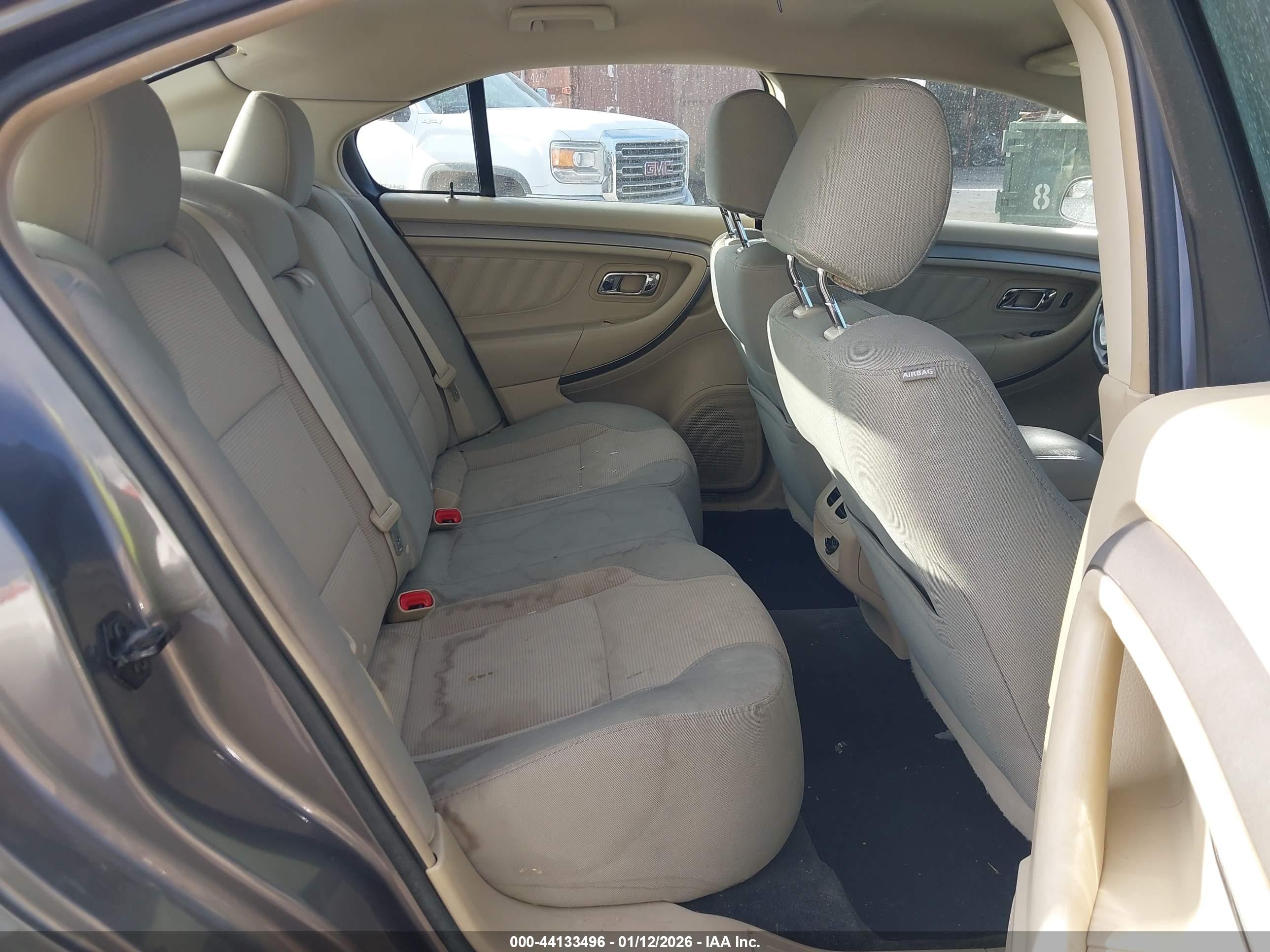 FORD TAURUS image 8