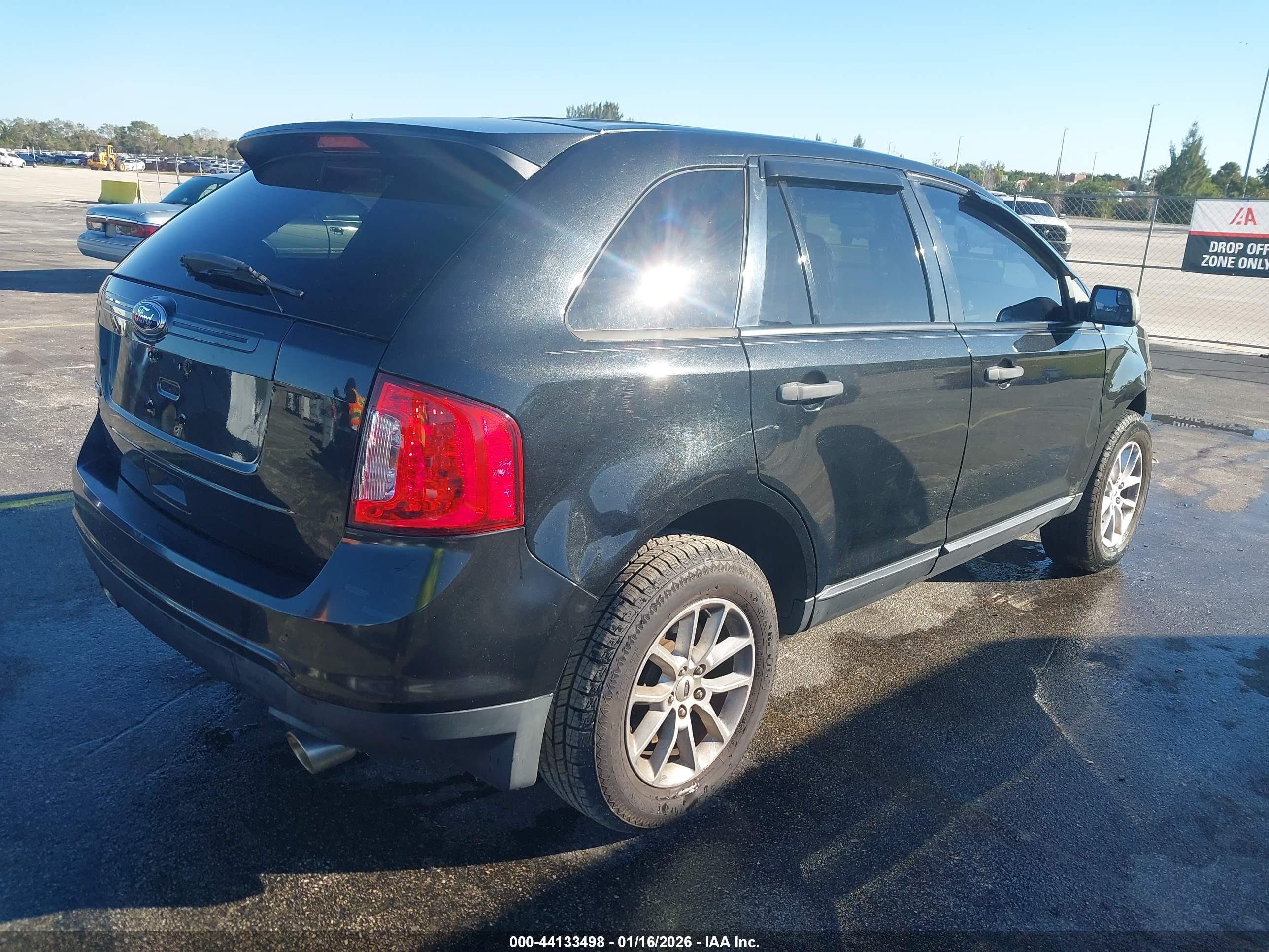 FORD EDGE image 4