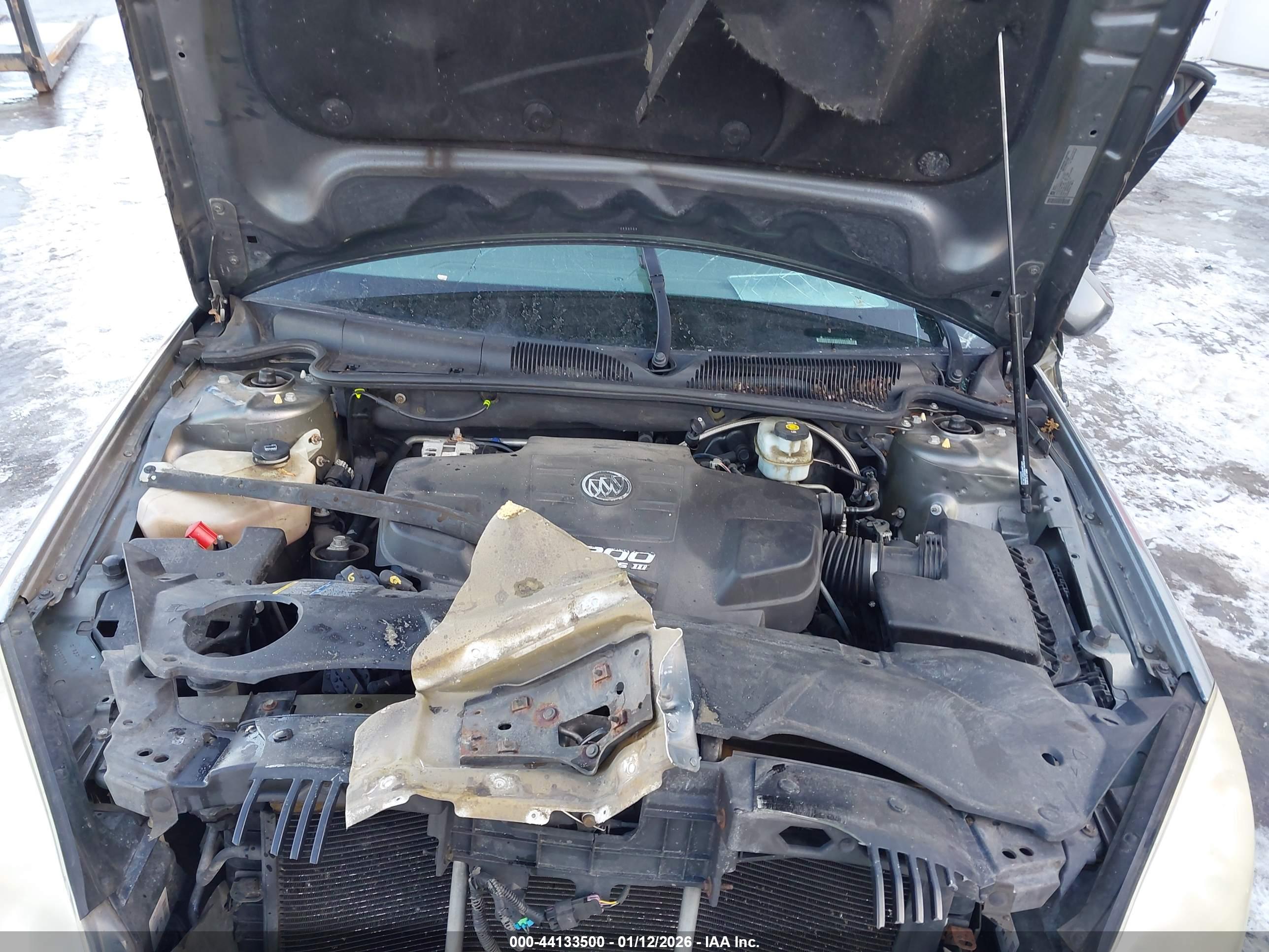 BUICK LUCERNE image 10