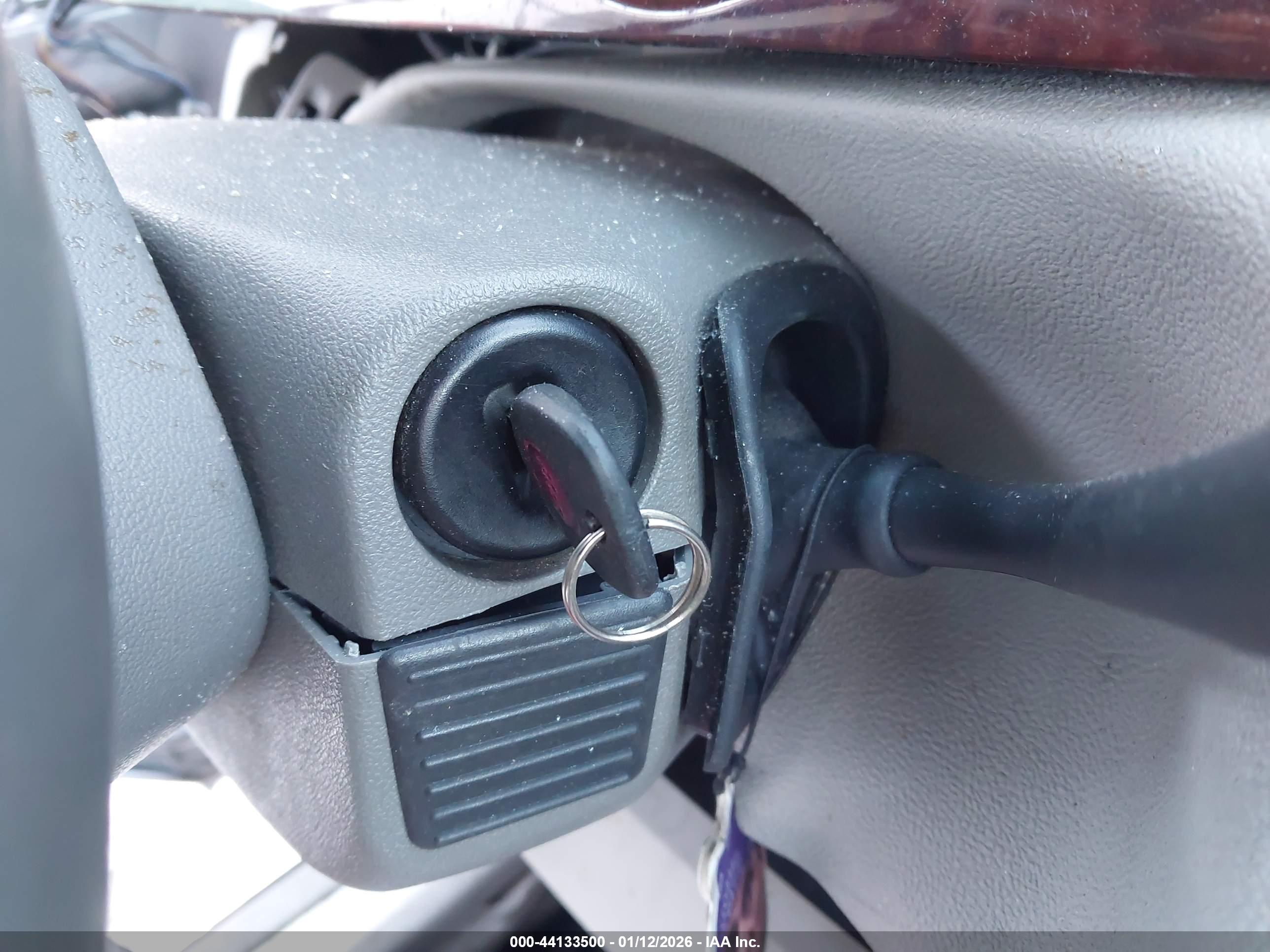 BUICK LUCERNE image 11