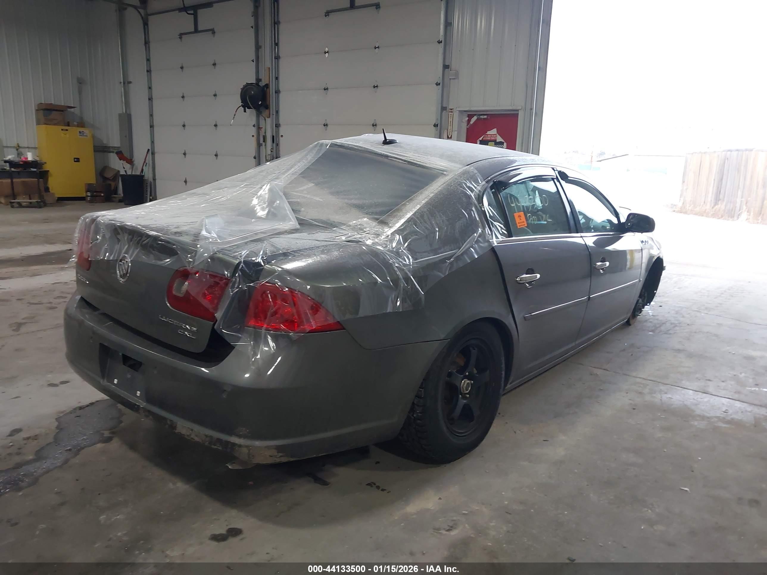 BUICK LUCERNE image 4
