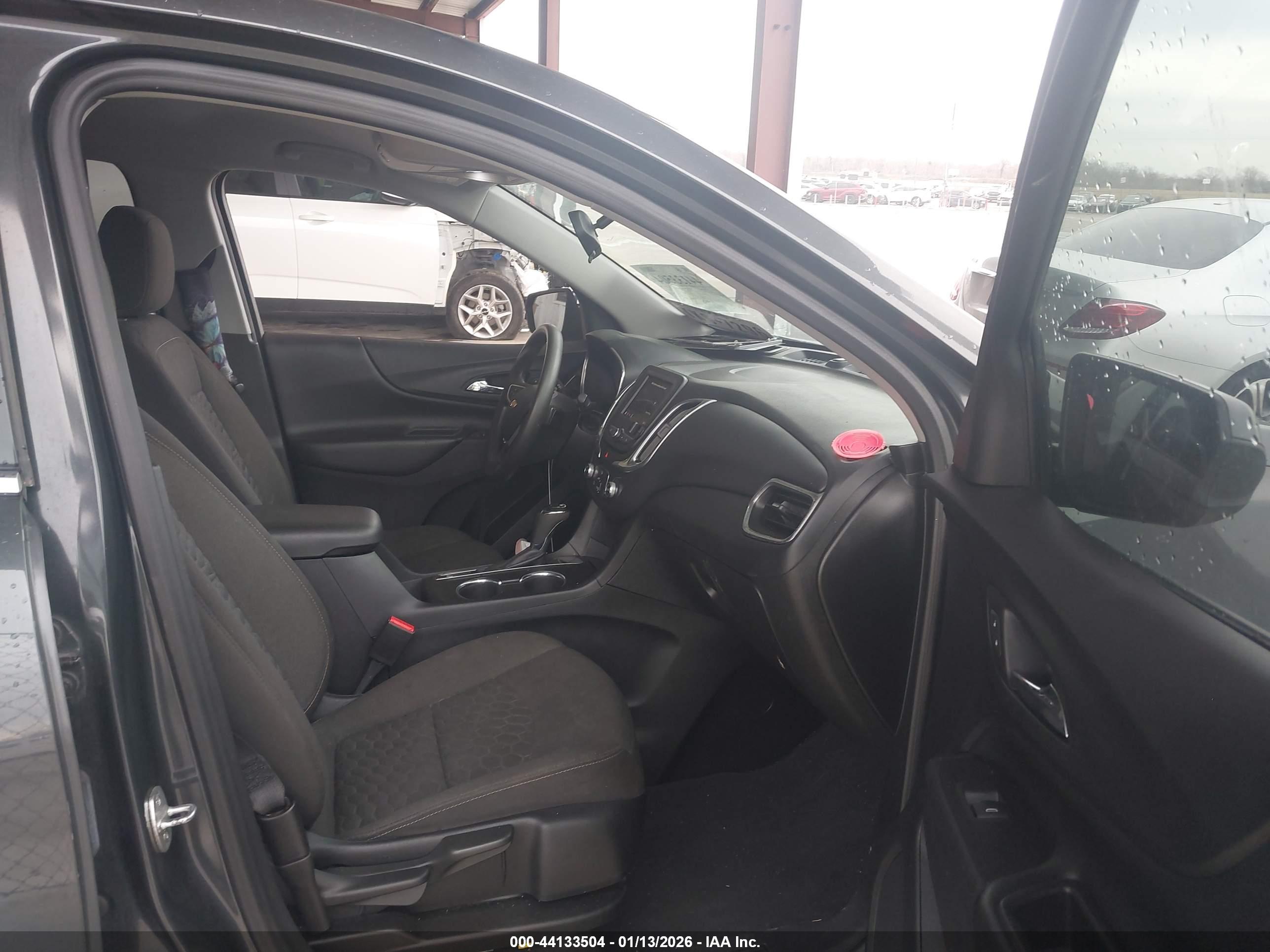 CHEVROLET EQUINOX image 5