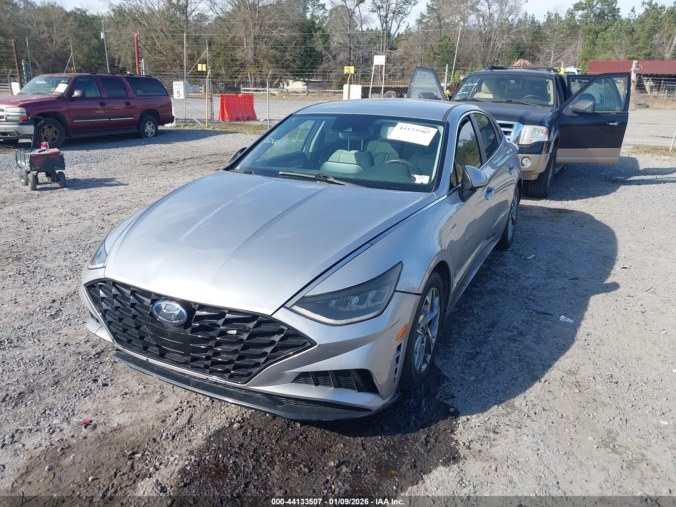 HYUNDAI SONATA image 6