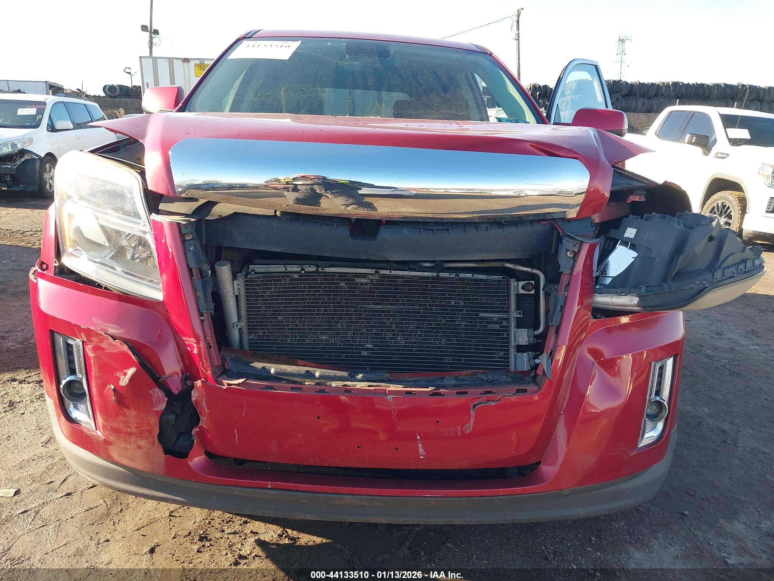 GMC TERRAIN image 6