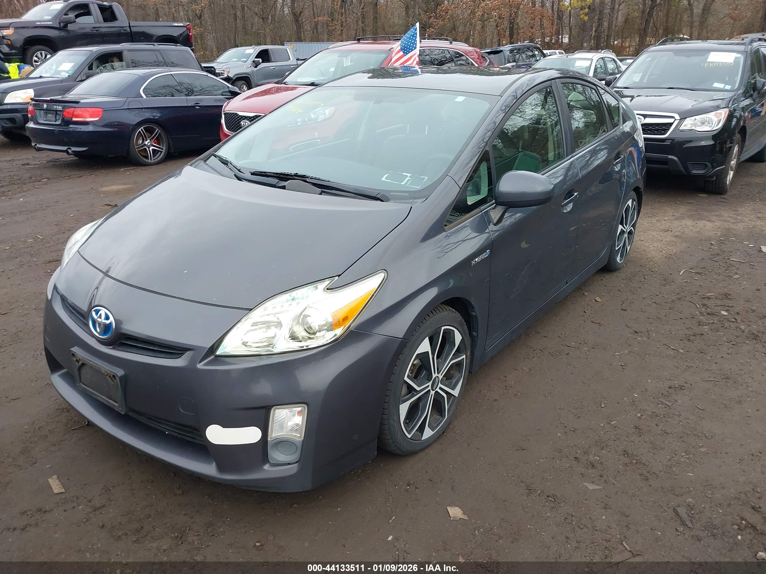 TOYOTA PRIUS image 6