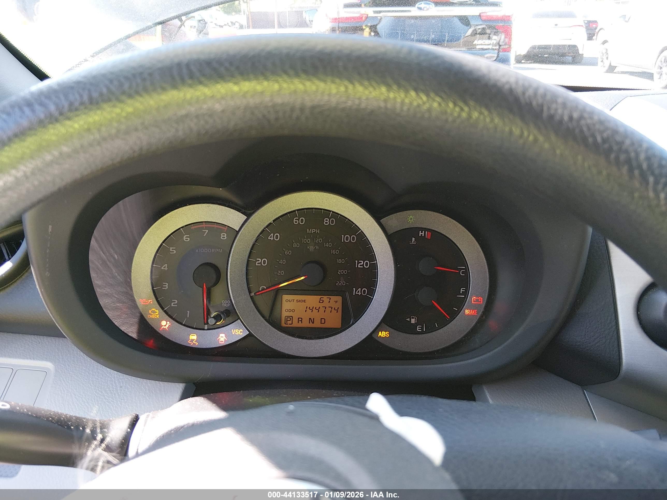 TOYOTA RAV4 image 7