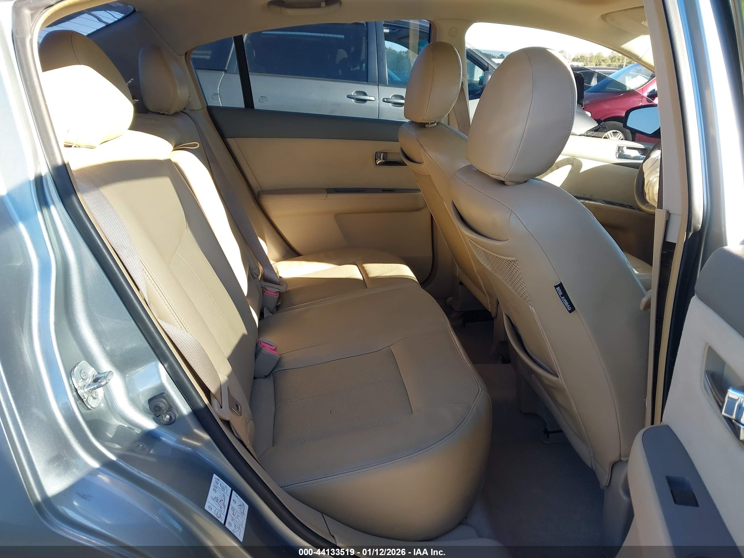 NISSAN SENTRA image 8