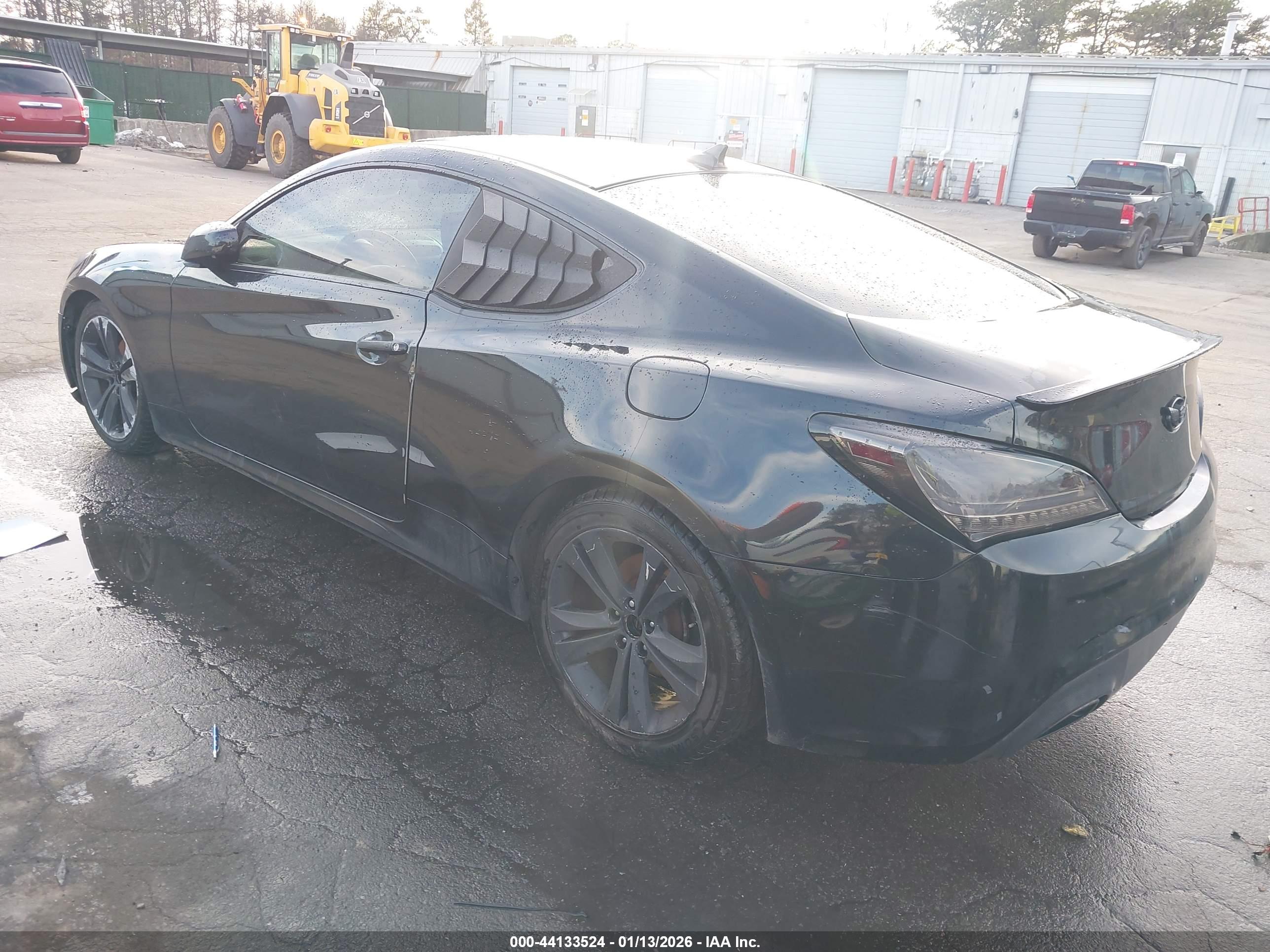 HYUNDAI GENESIS image 3