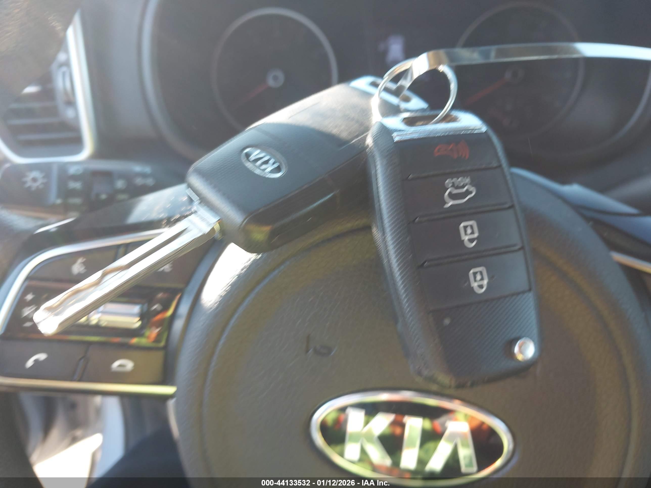 KIA SPORTAGE image 11