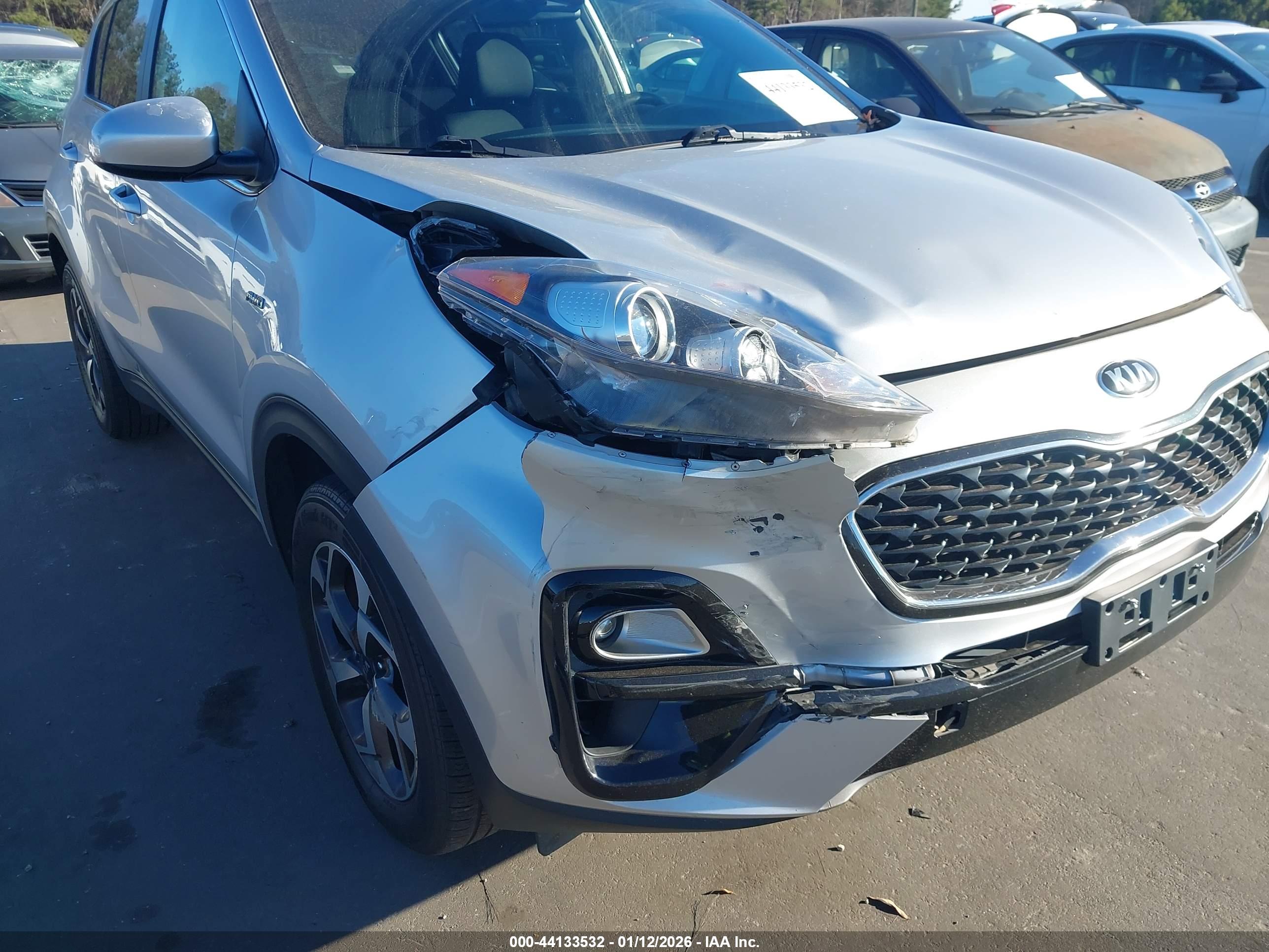 KIA SPORTAGE image 6