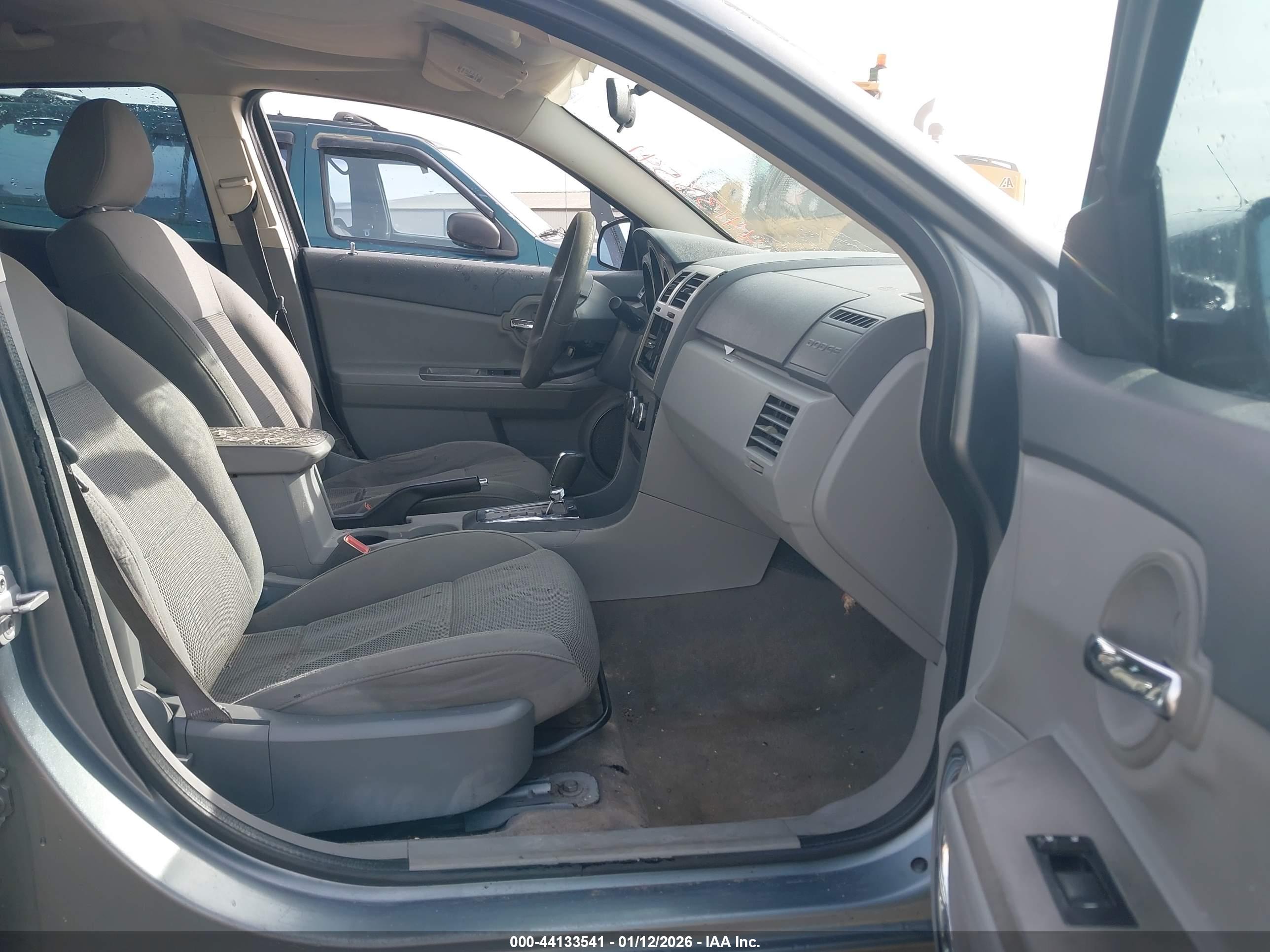 DODGE AVENGER image 5