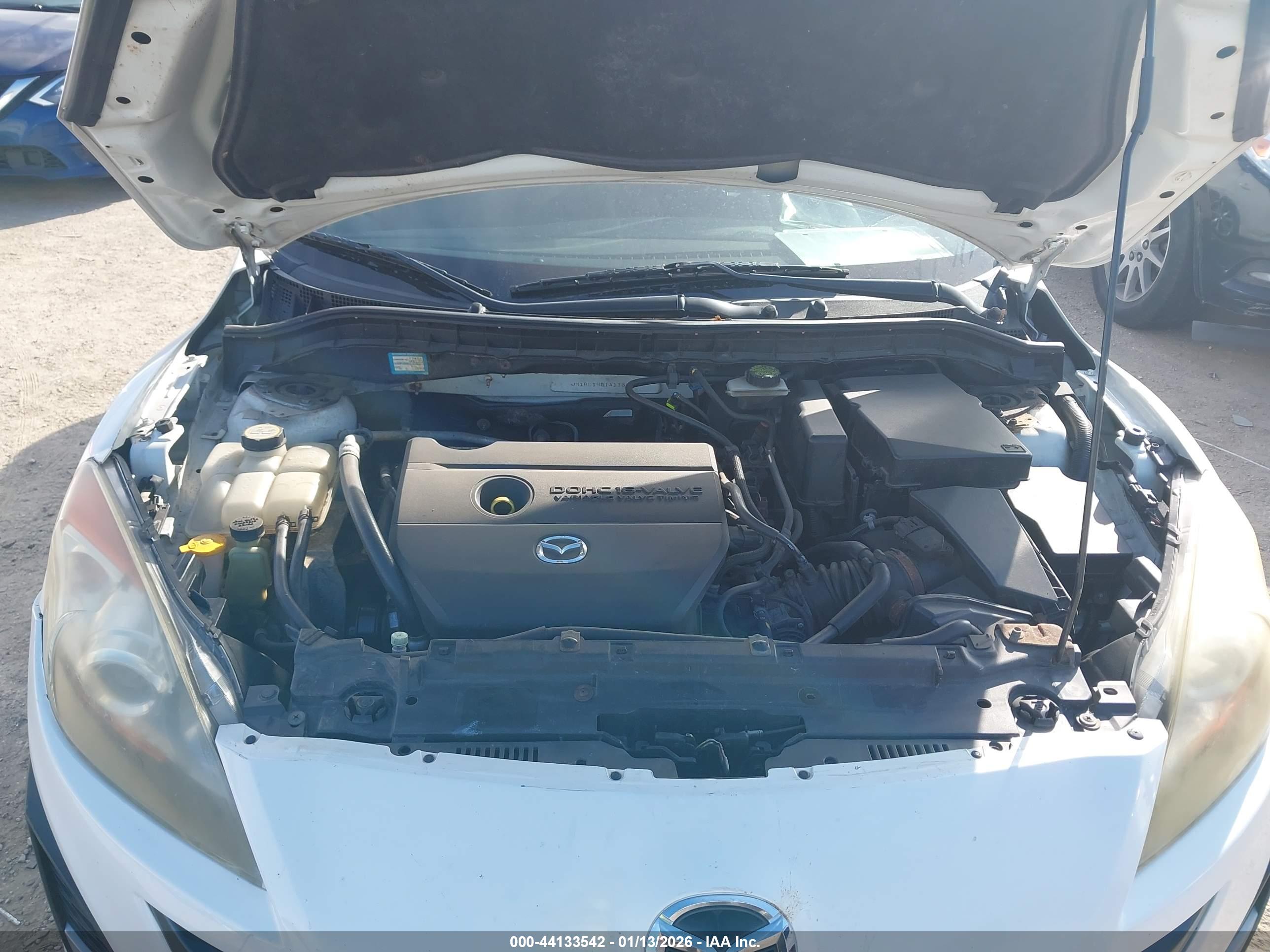 MAZDA MAZDA3 image 10