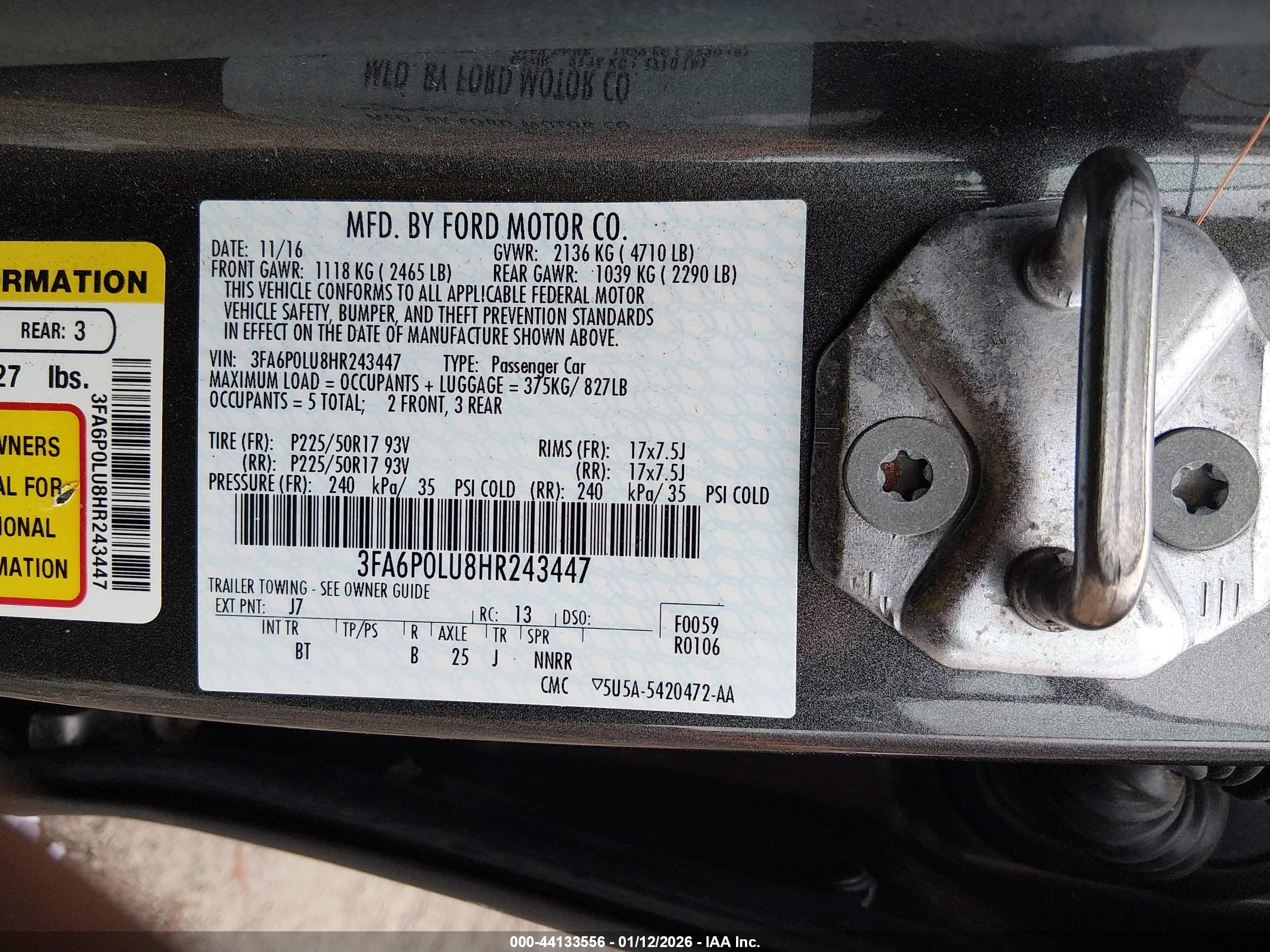 FORD FUSION image 9