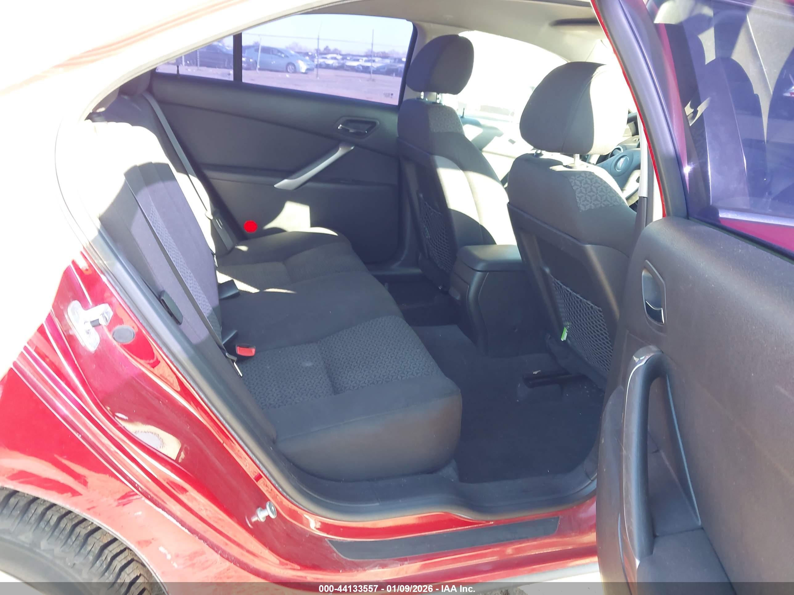 PONTIAC G6 image 8