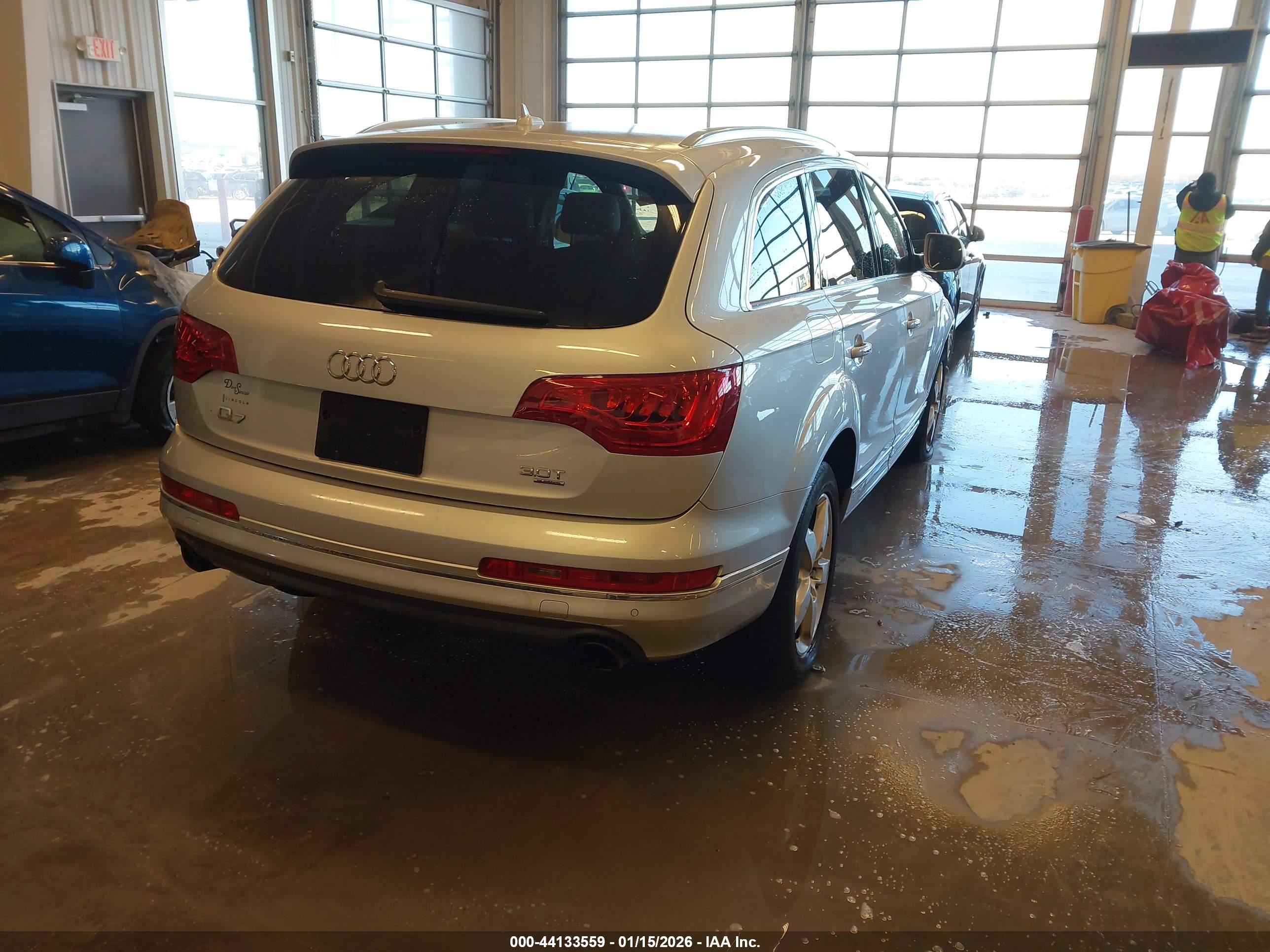 AUDI Q7 image 4