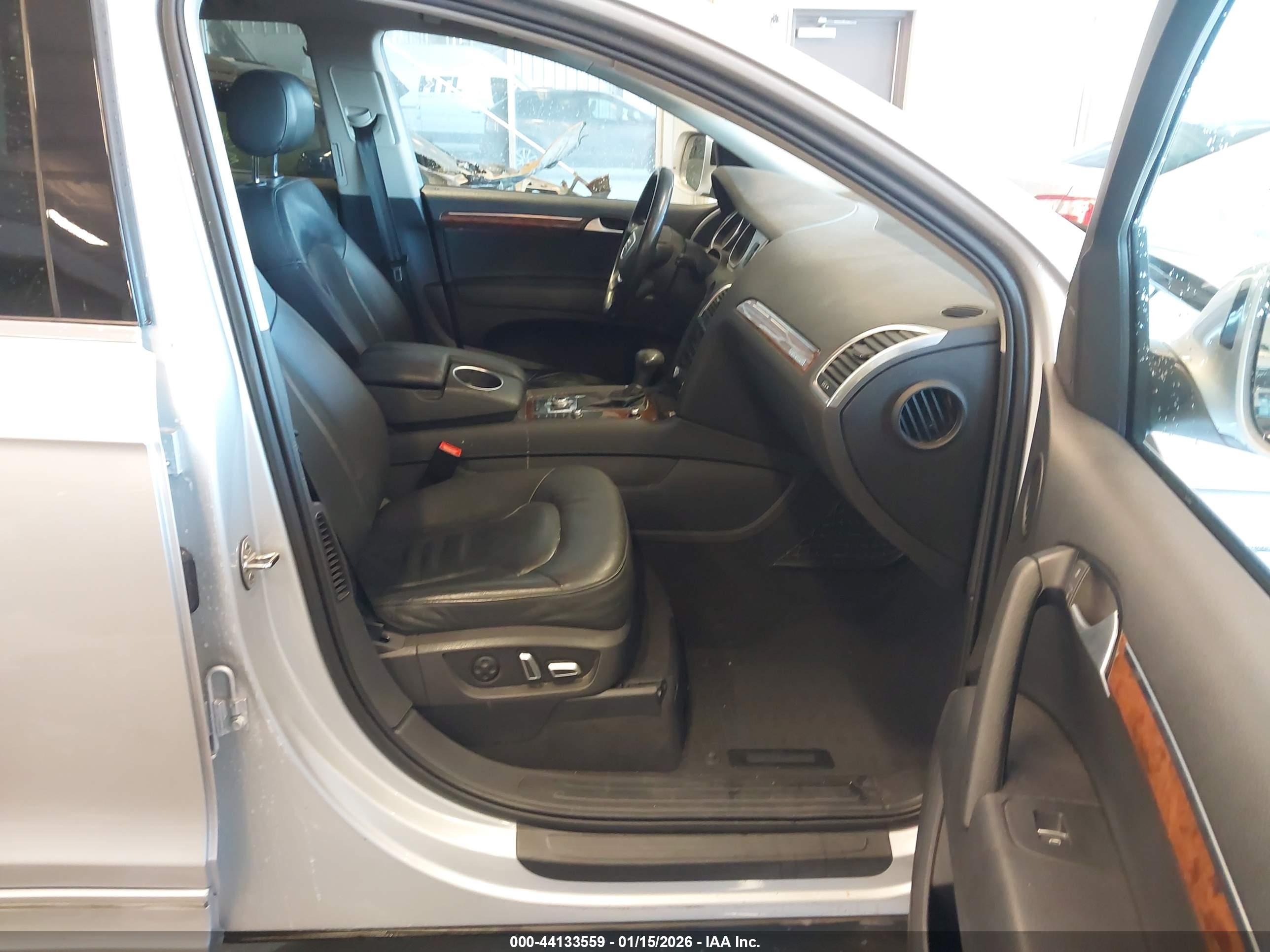 AUDI Q7 image 5
