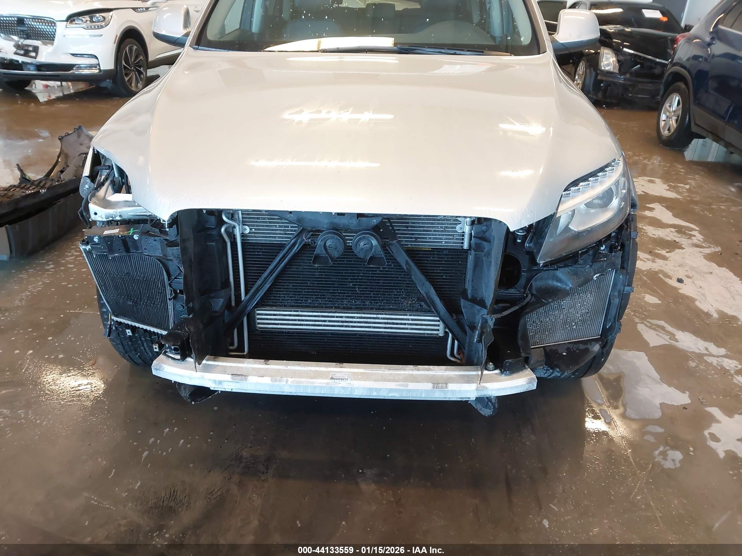 AUDI Q7 image 6