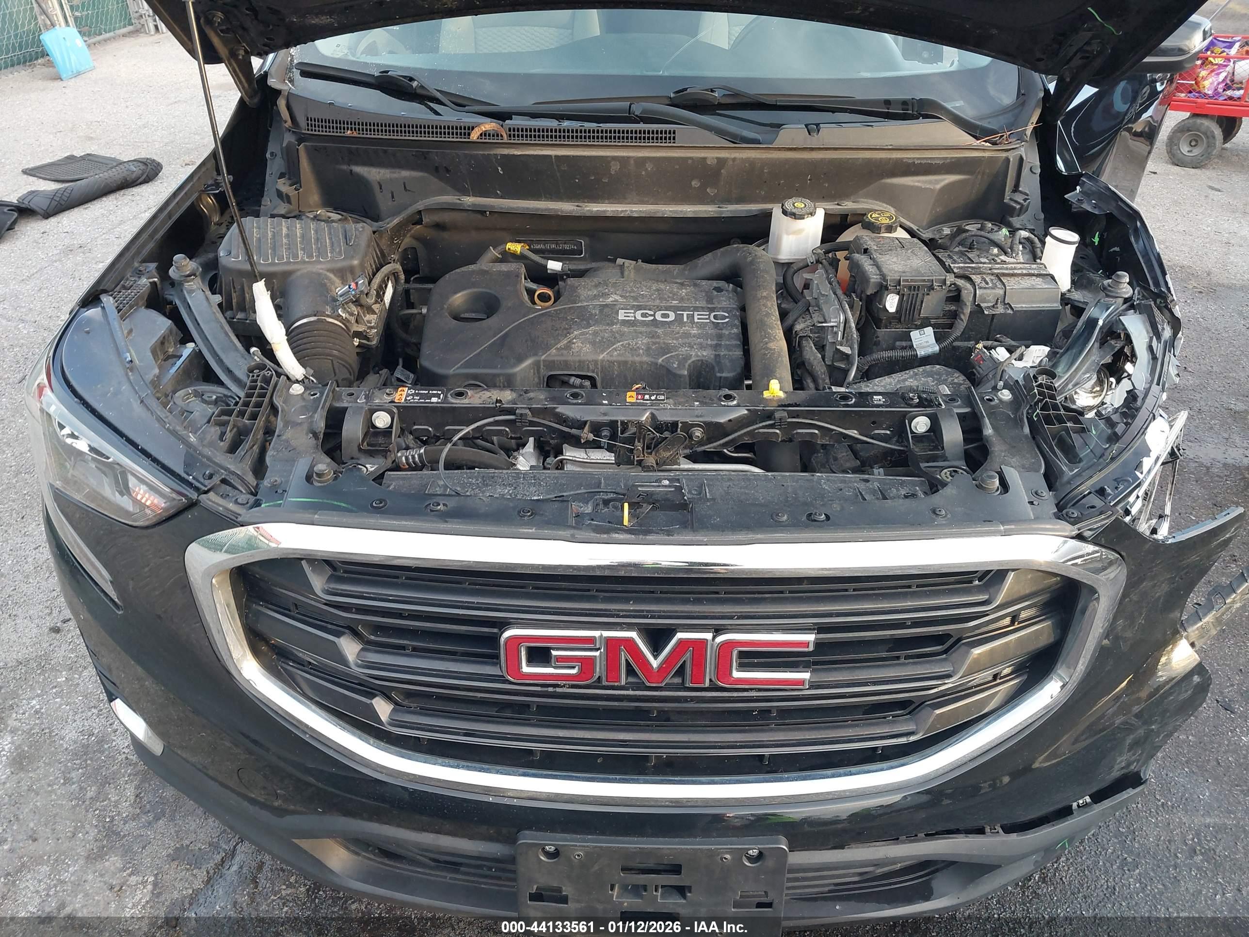 GMC TERRAIN image 10