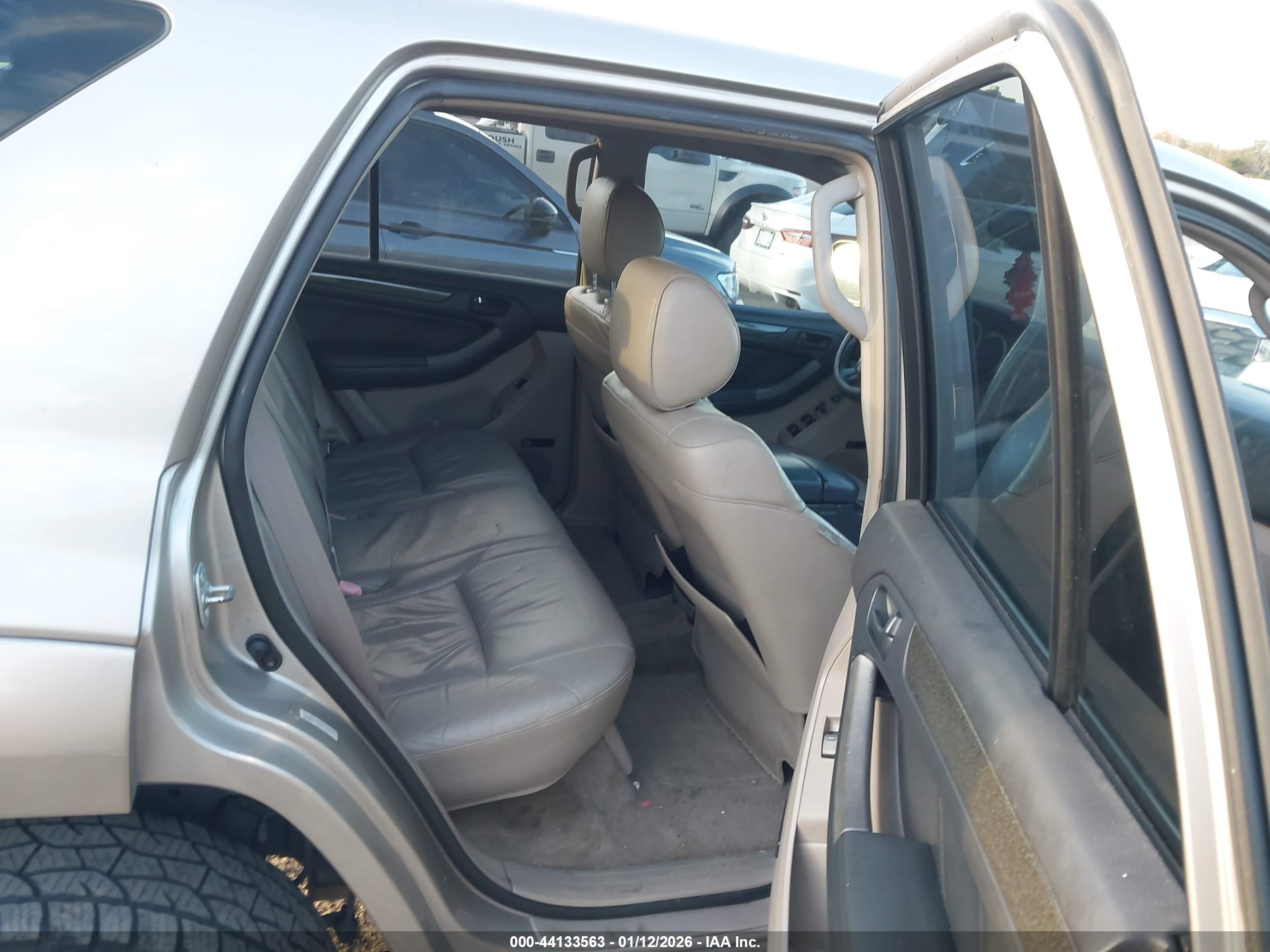 TOYOTA 4RUNNER image 8