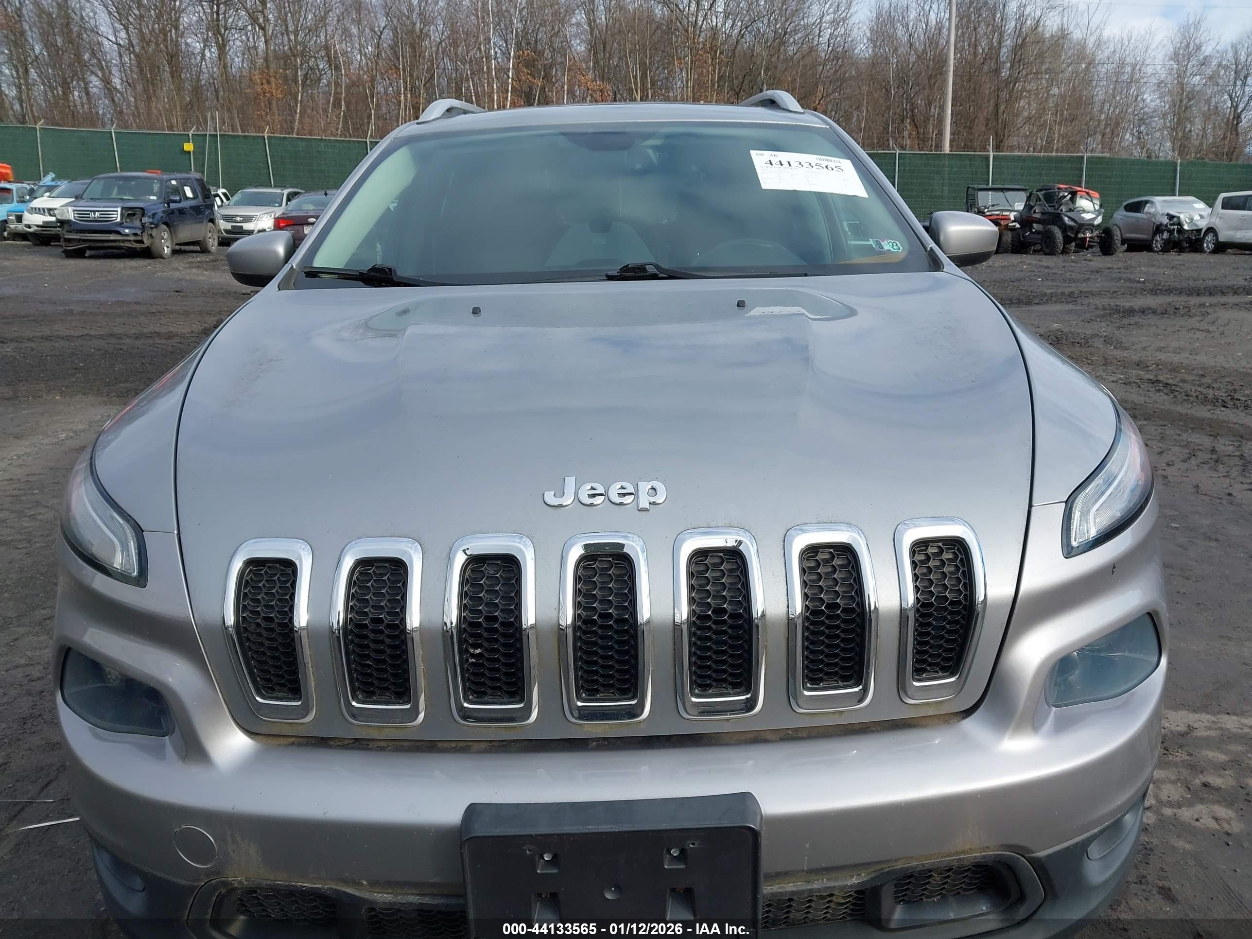 JEEP CHEROKEE image 6